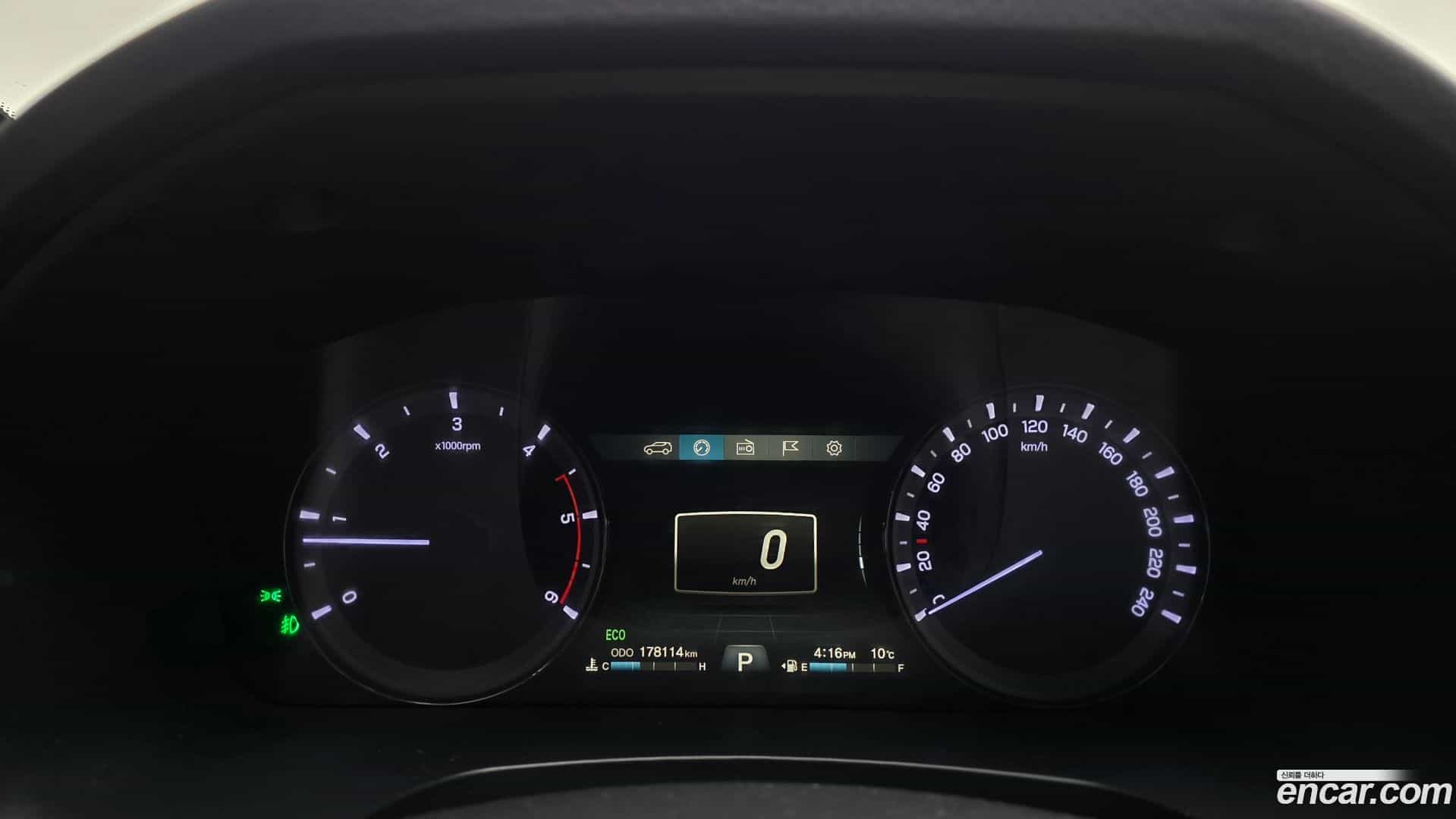Rexton KG Mobility 2018.6-INNER-008