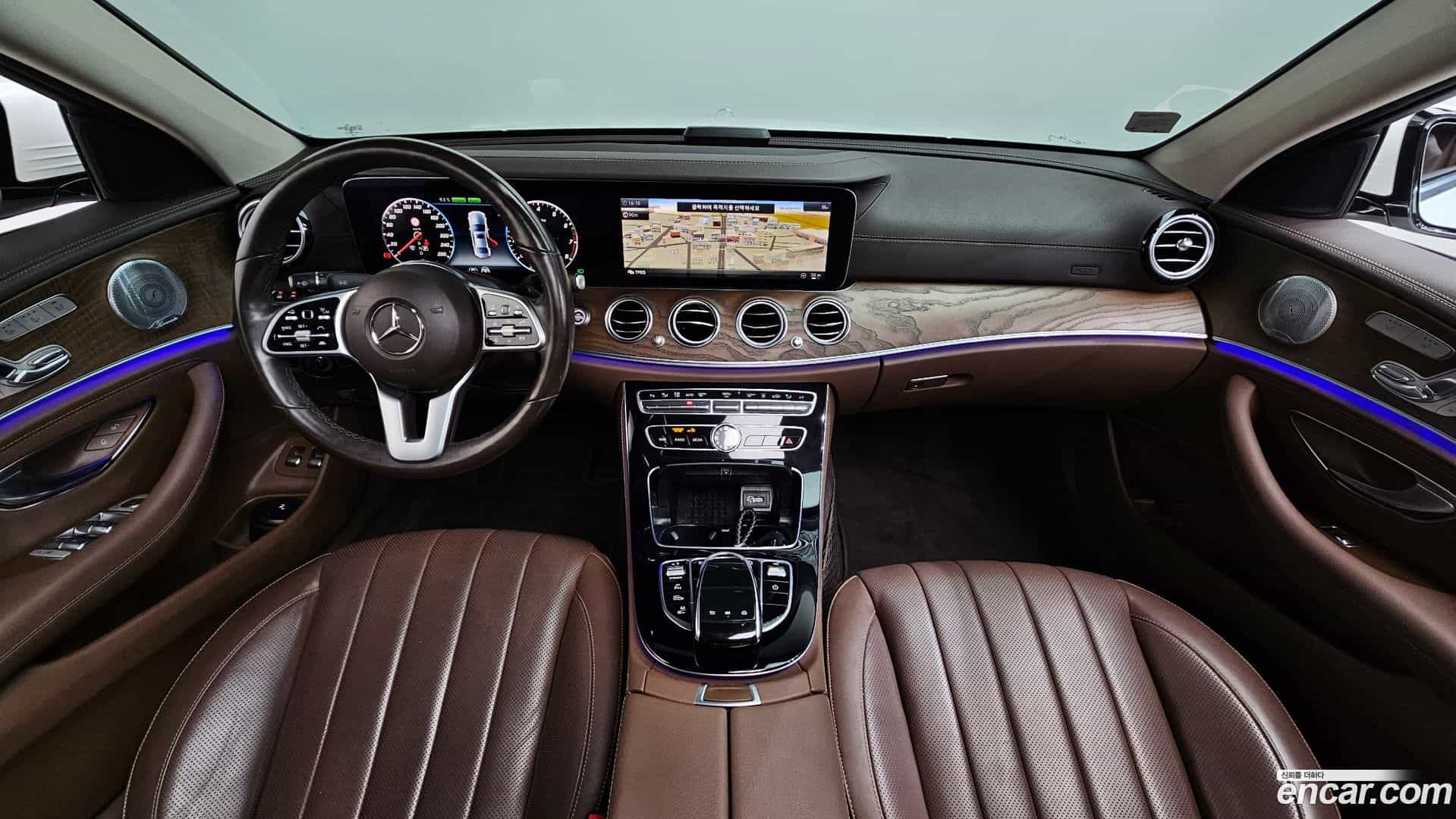 E-Class Mercedes-Benz 2020.3-INNER-007