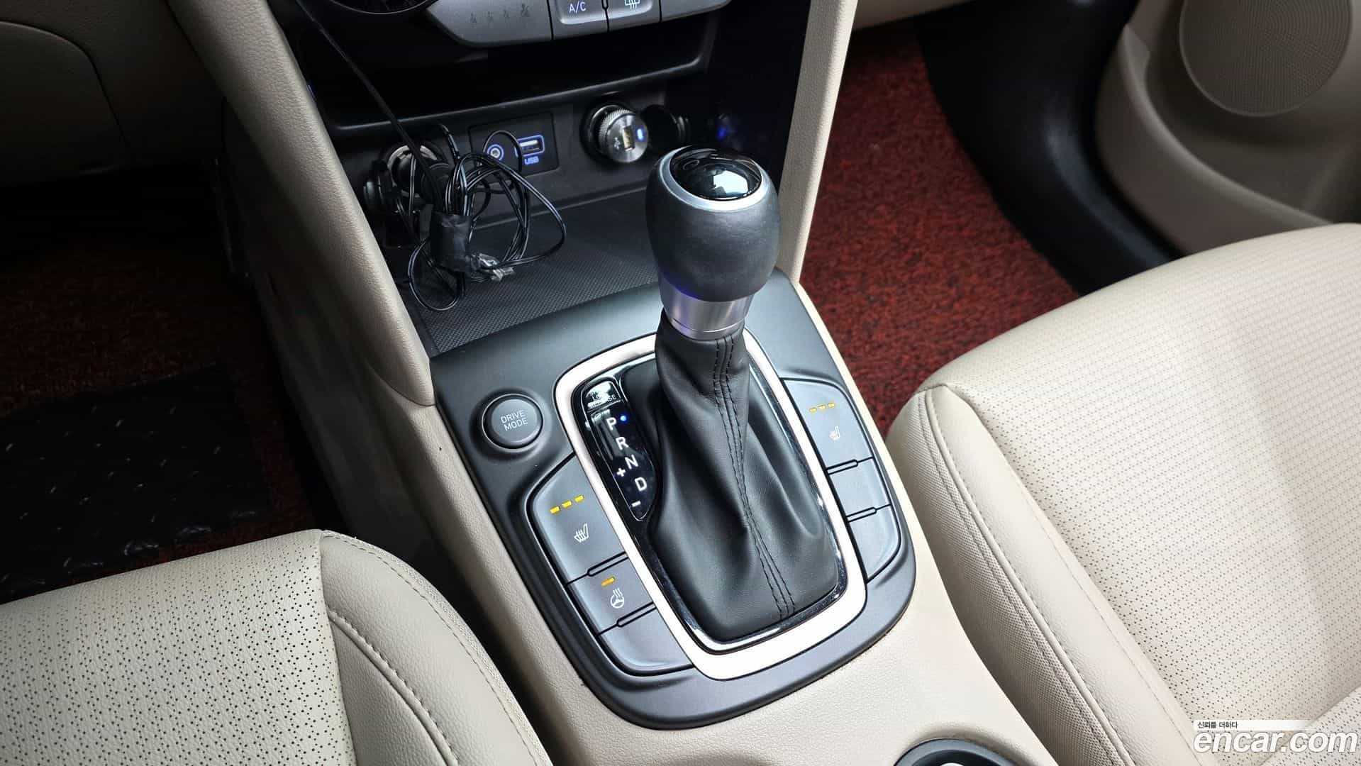 Kona Hyundai 2017.8-INNER-009