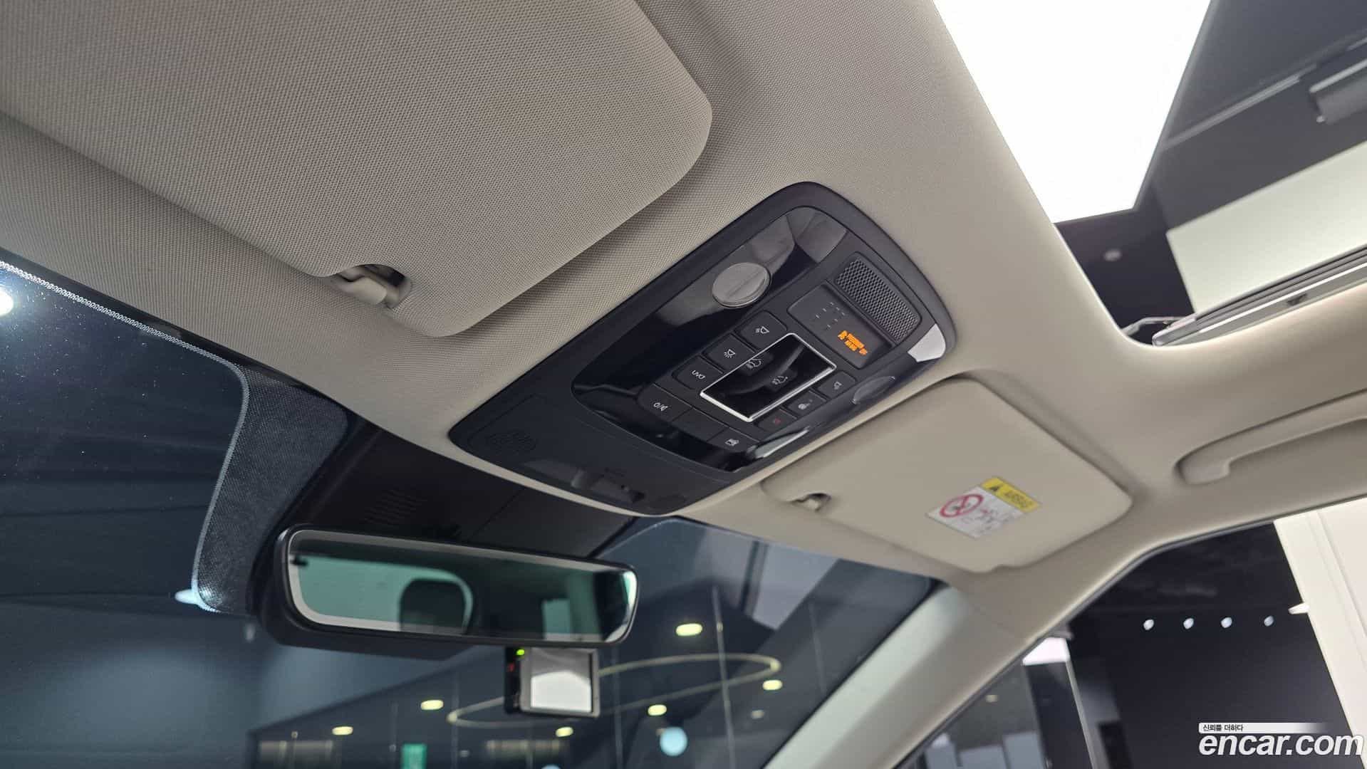 Canival Kia 2021.3-OPTION-023