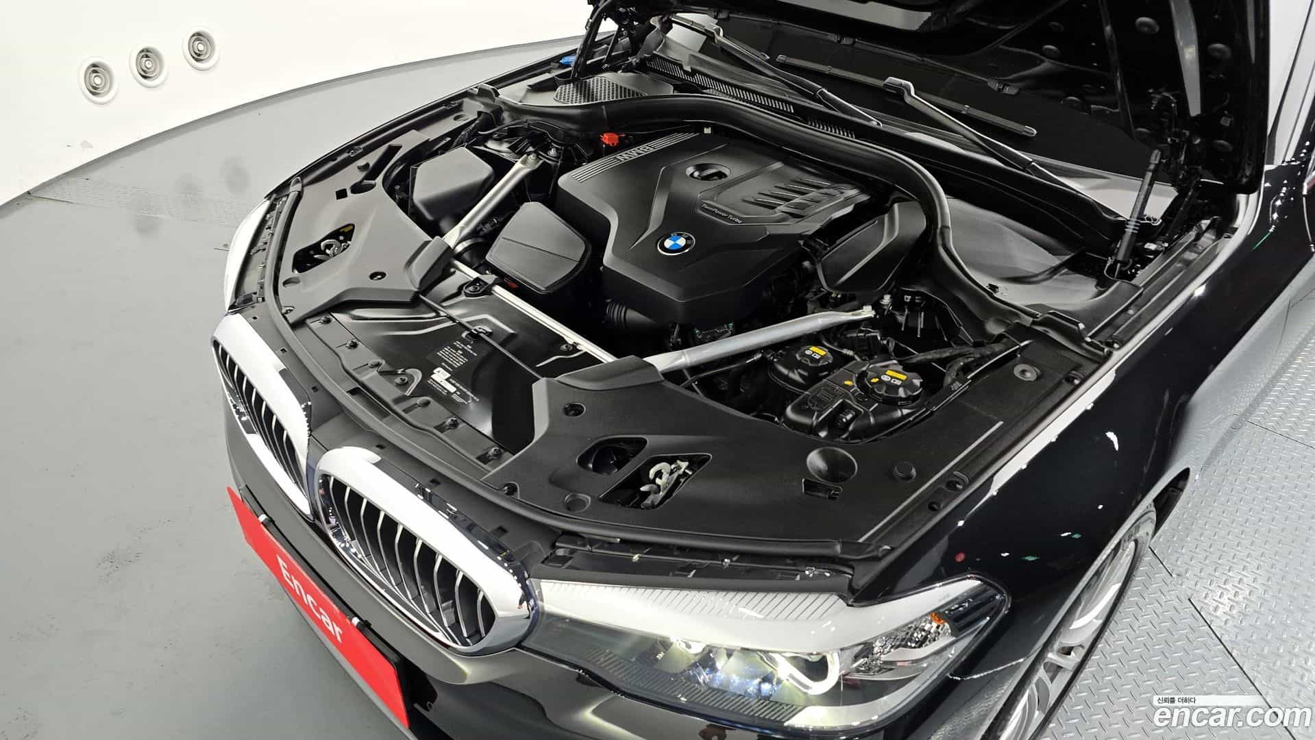 5-Series BMW 2019.10-INNER-006