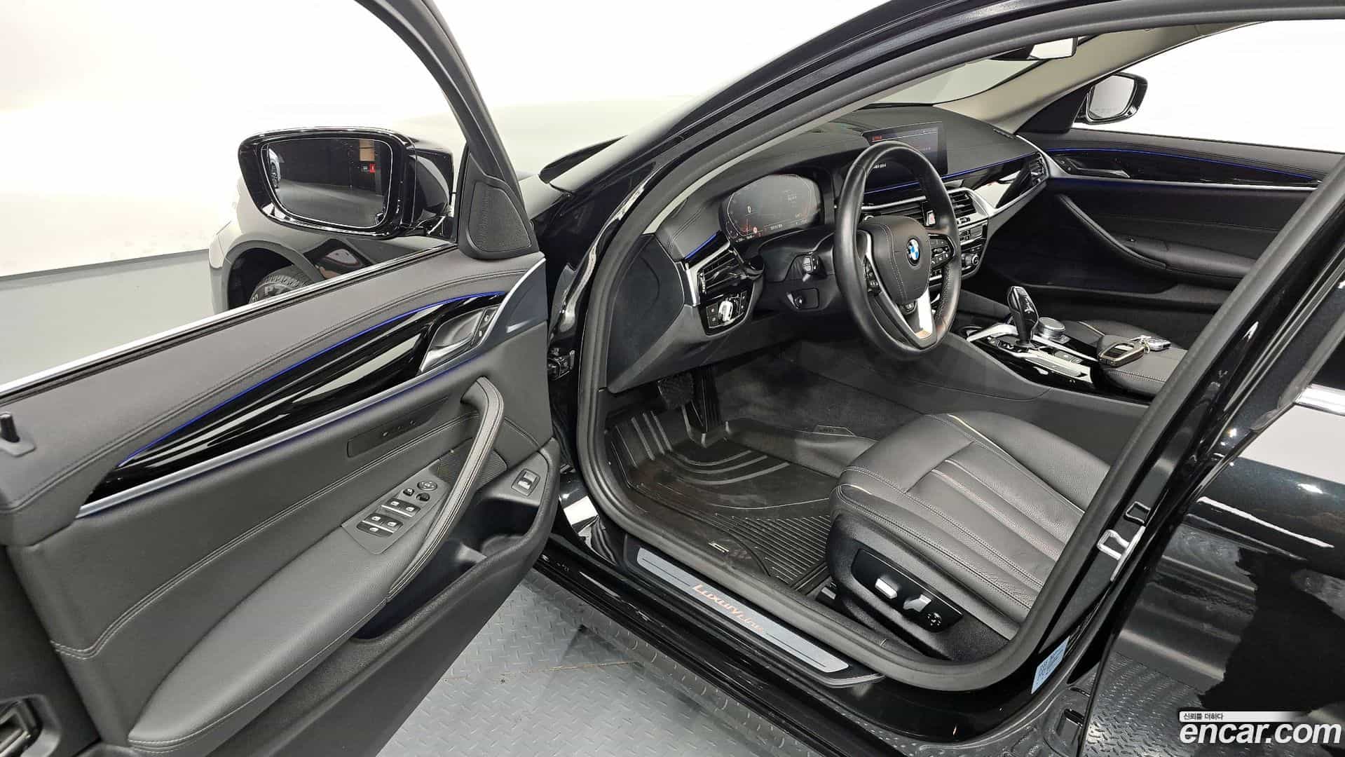 5-Series BMW 2019.10-INNER-010