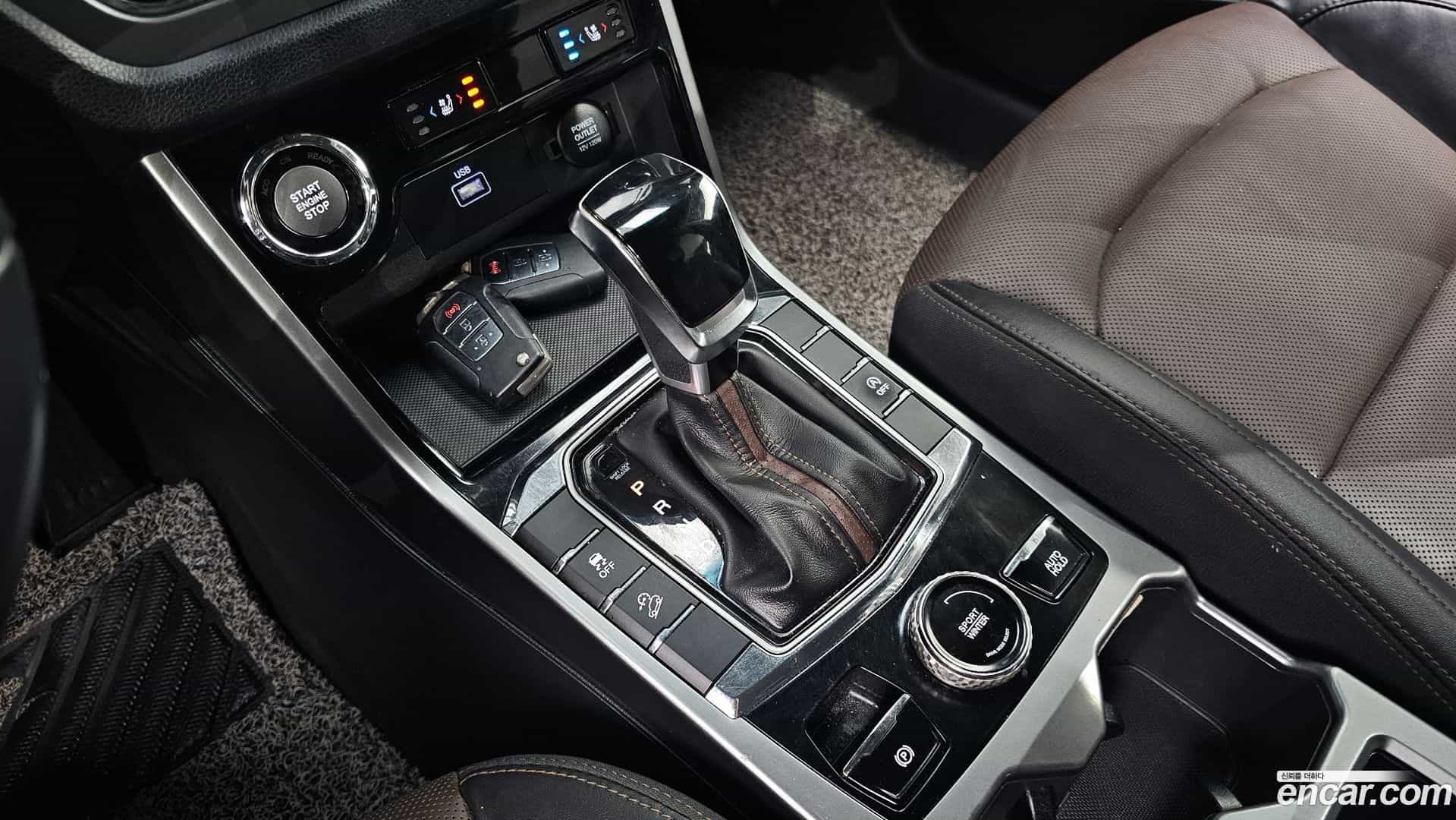 KORANDO KG Mobility 2020.6-INNER-009