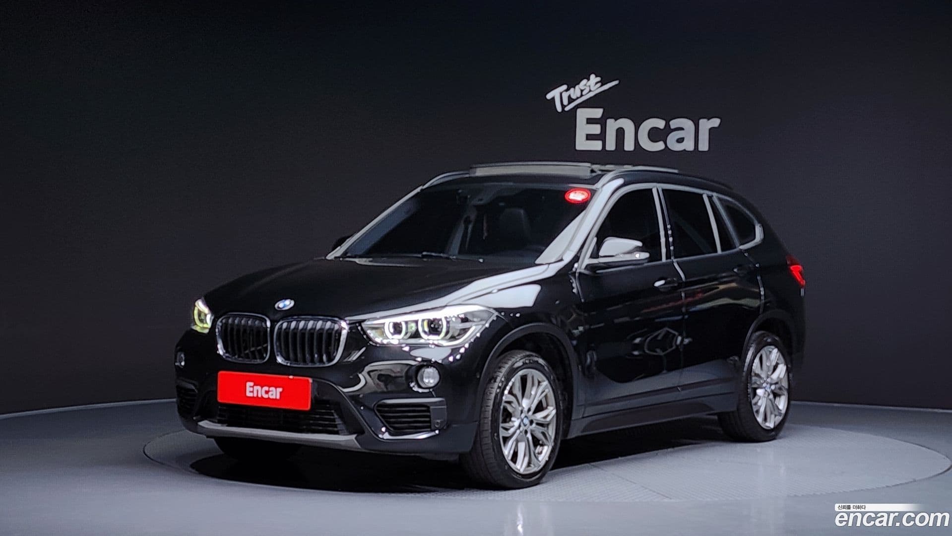 Main__Slider__Photo:X1 BMW 2018.8-0