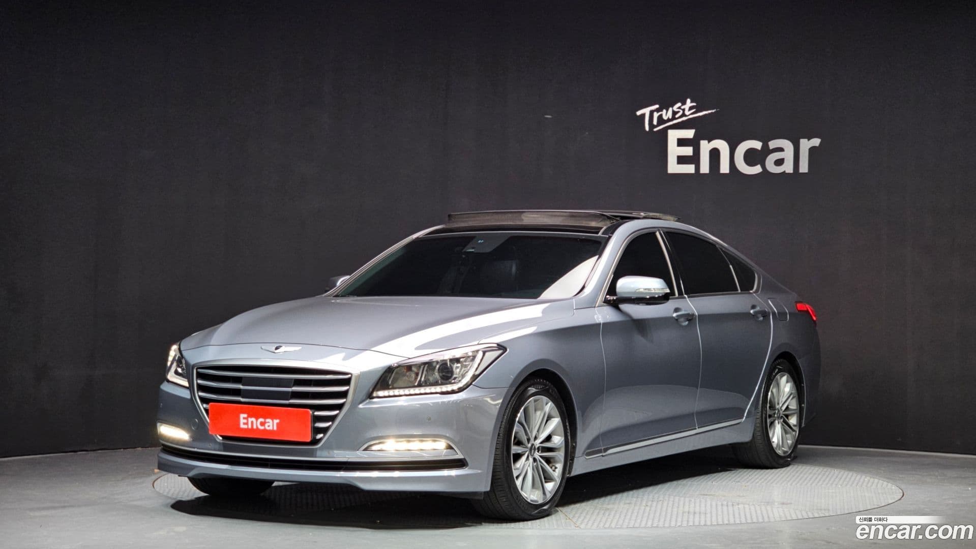 Main__Slider__Photo:Genesis Hyundai 2014.4-0