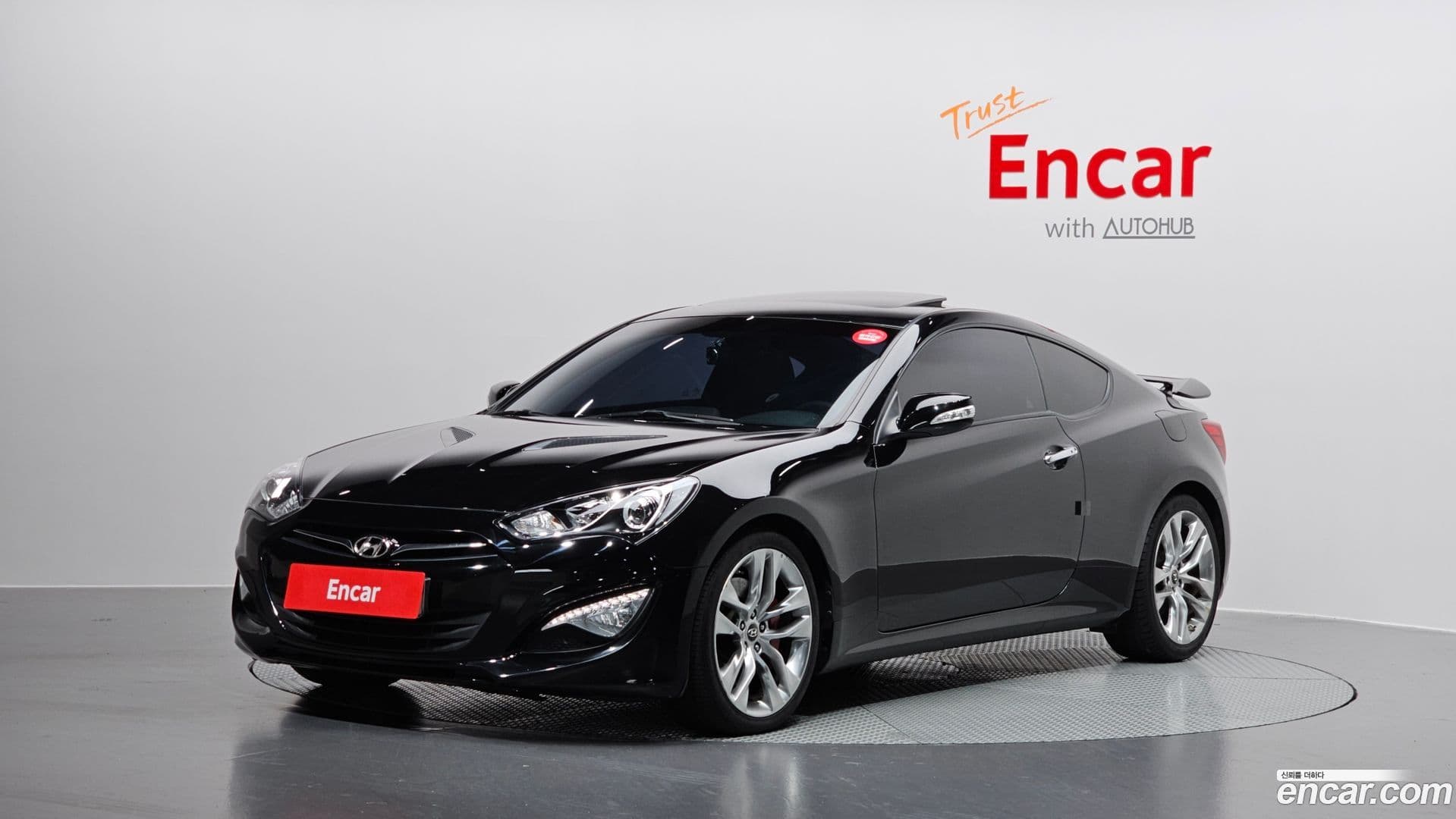 Main__Slider__Photo:Genesis Hyundai 2012.1-0