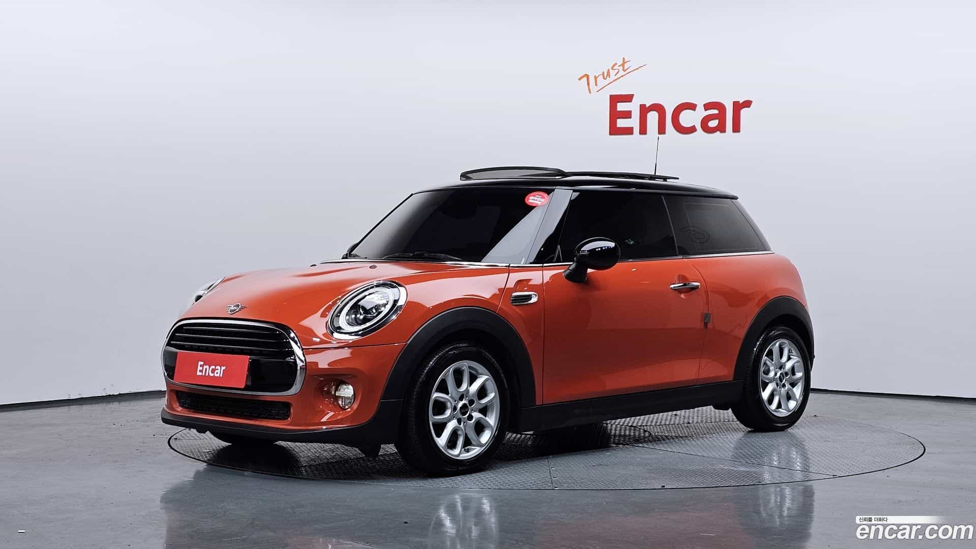 Cooper Mini 2019.2-OUTER-001