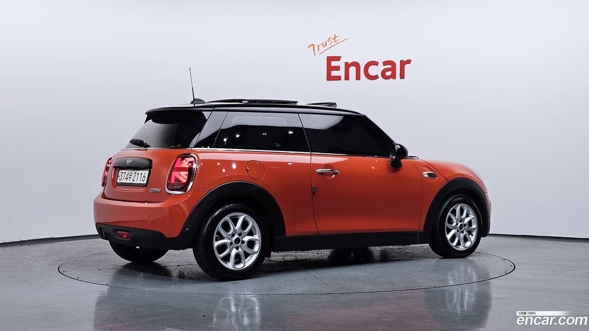 Cooper Mini 2019.2-OUTER-002
