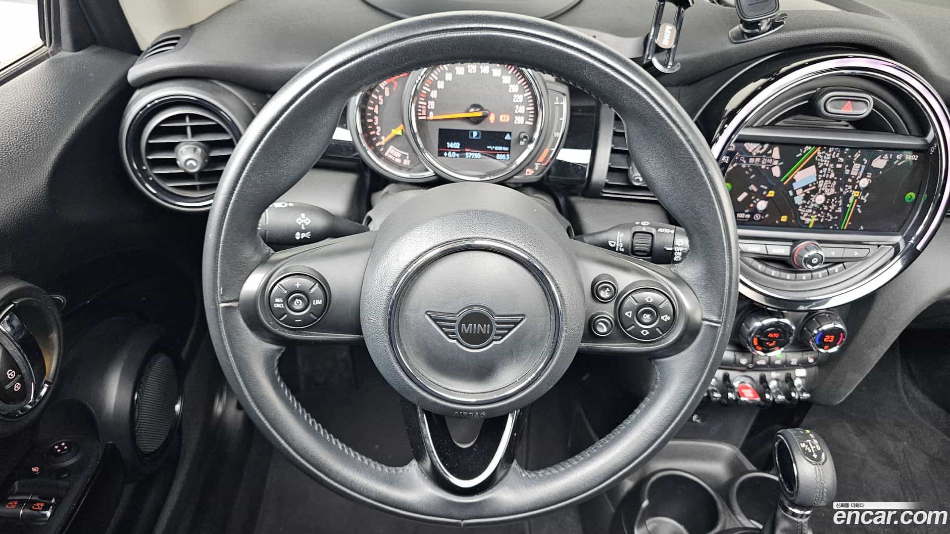 Cooper Mini 2019.2-OPTION-017