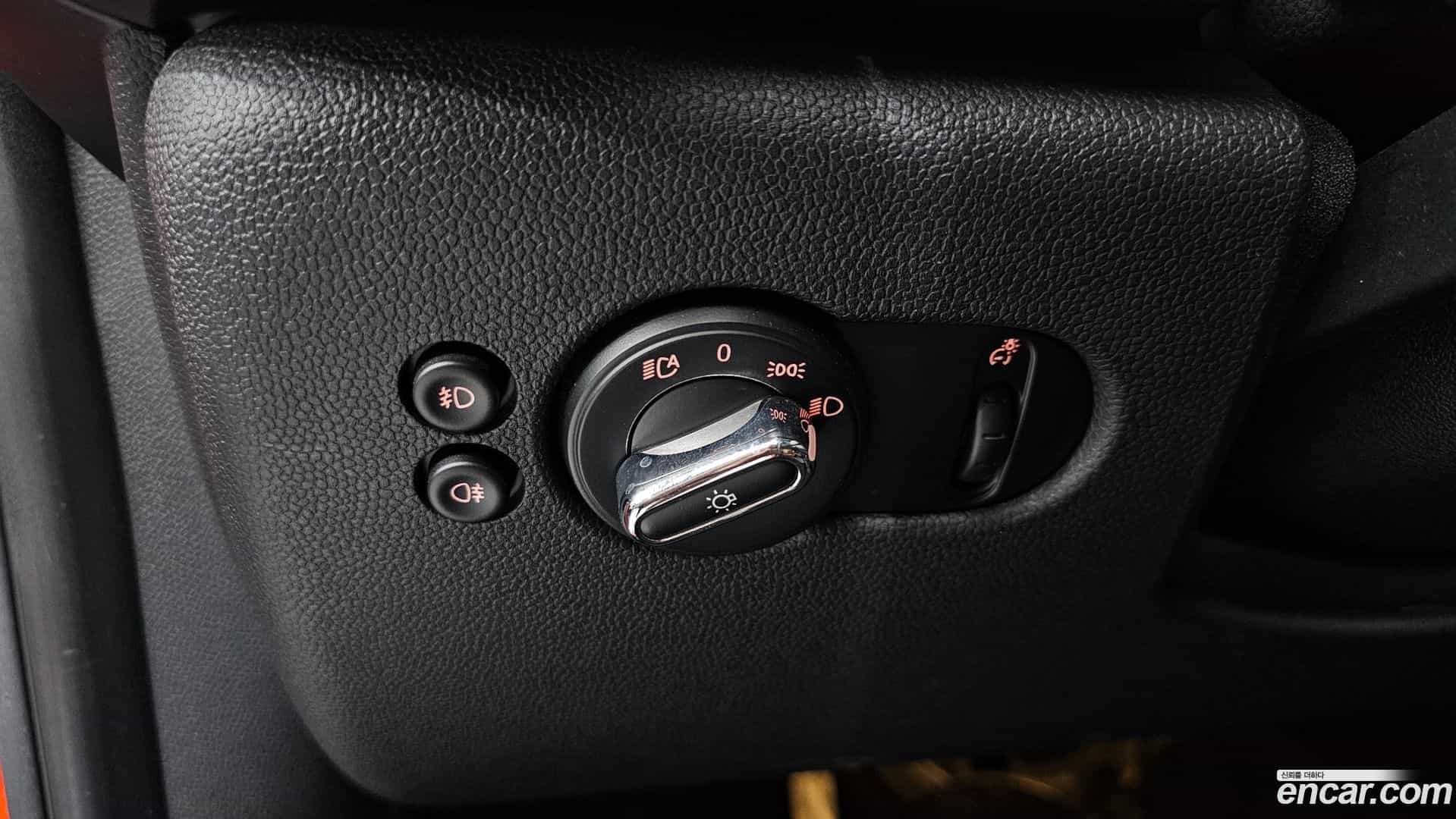 Cooper Mini 2019.2-OPTION-020