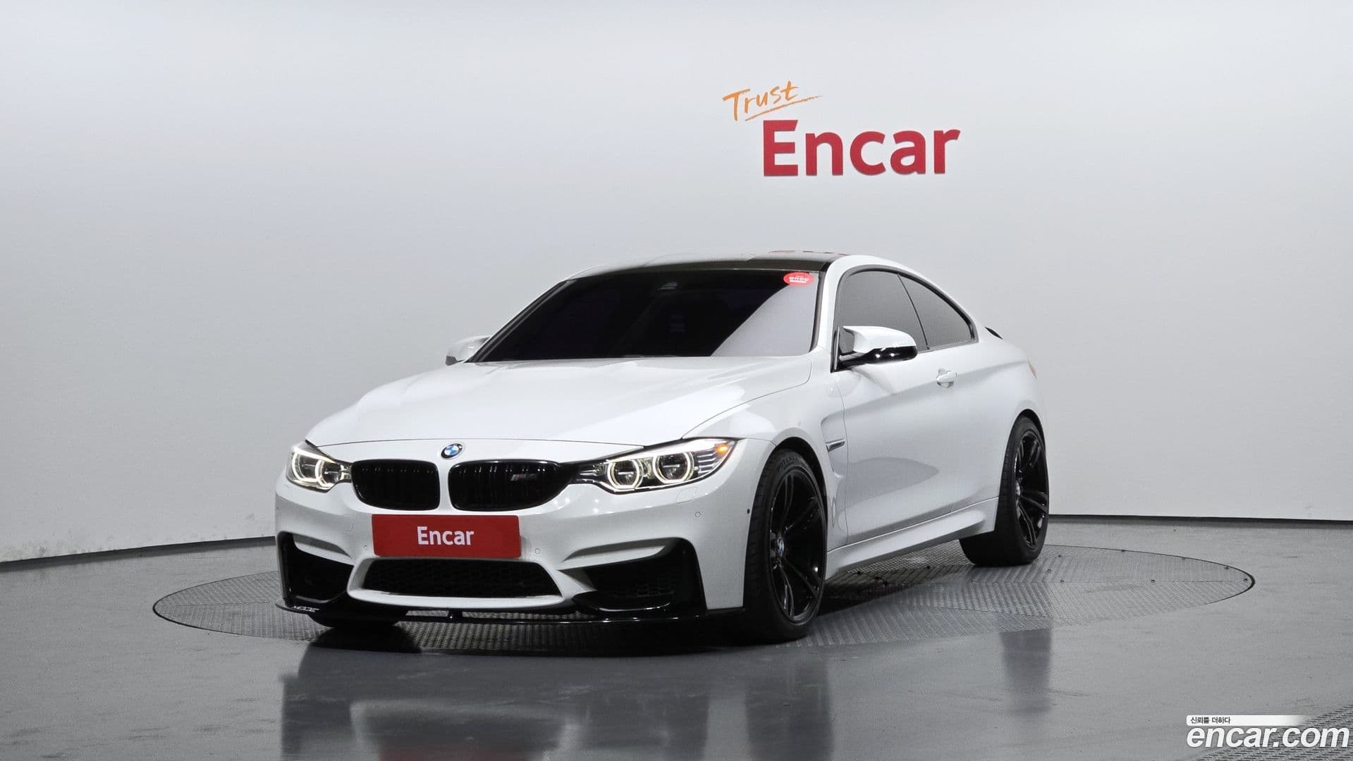 Main__Slider__Photo:M4 BMW 2016.11-0