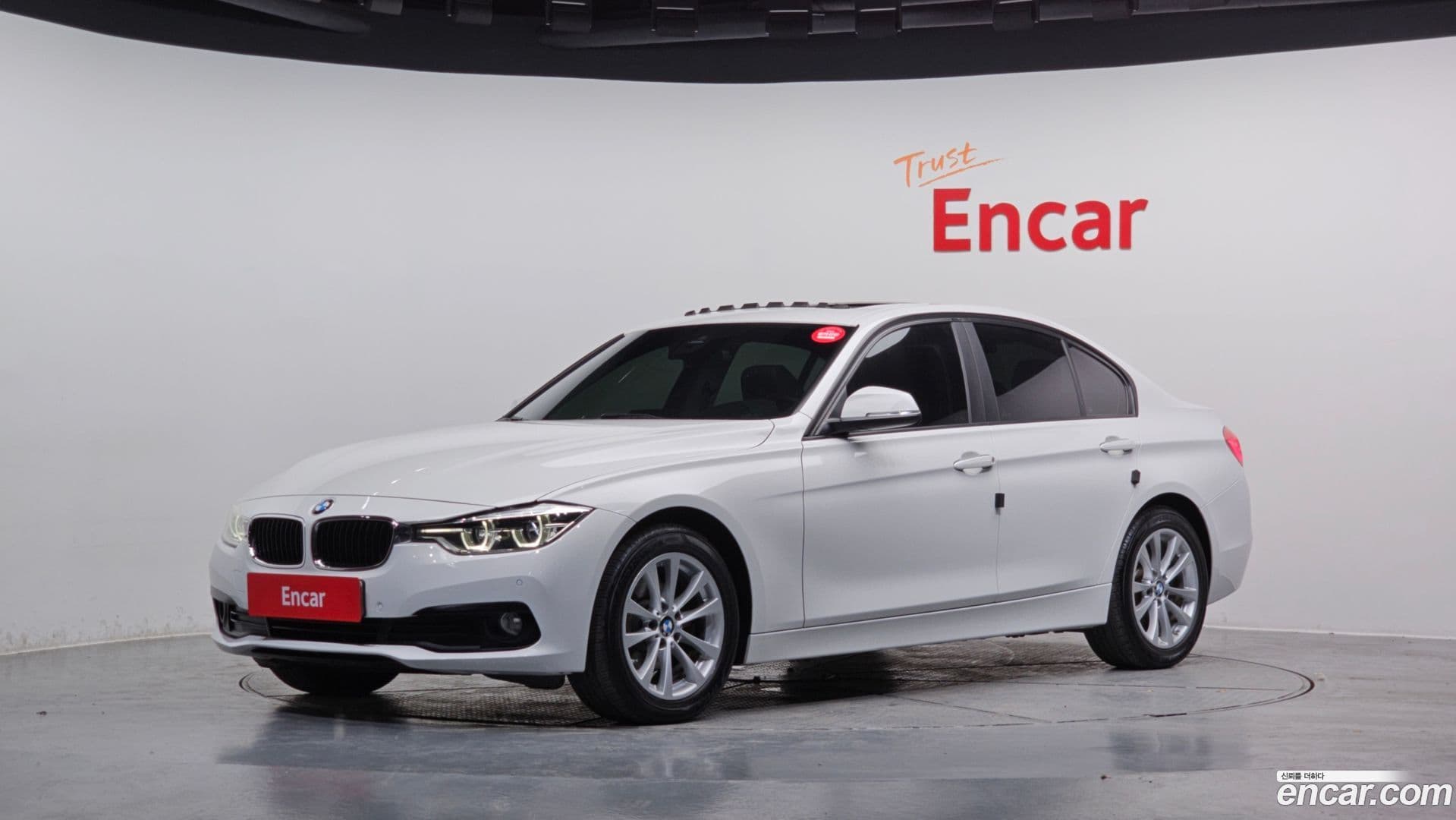 Main__Slider__Photo:3-Series BMW 2018.1-0