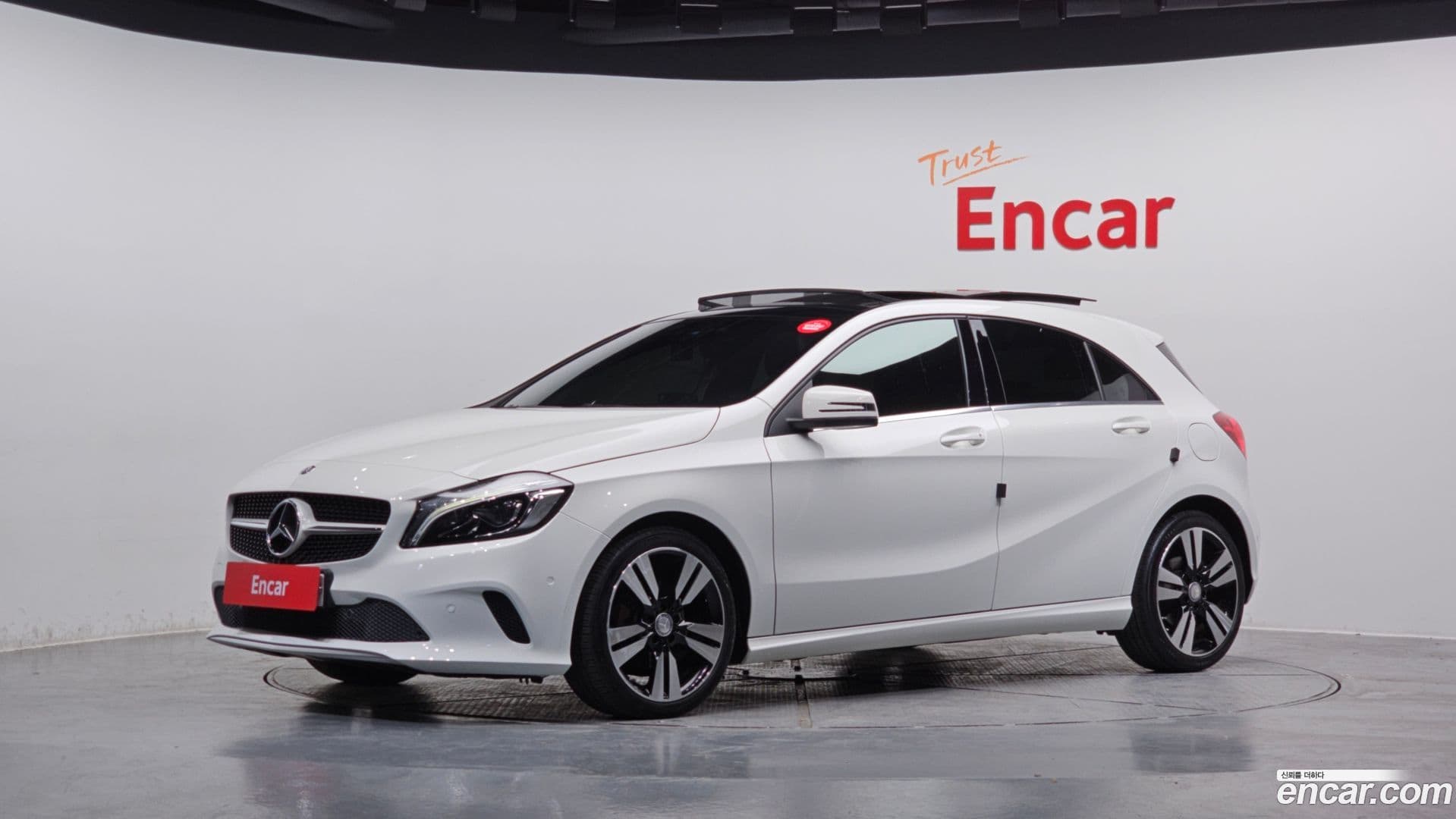 Main__Slider__Photo:A-Class Mercedes-Benz 2017.4-0