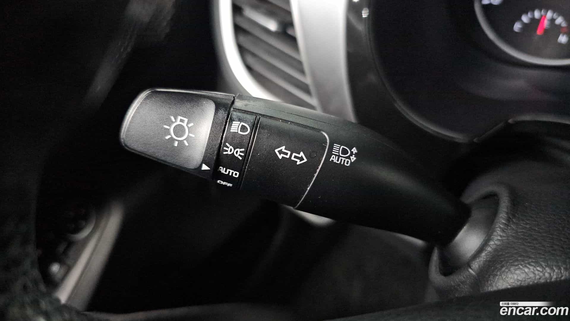 Seltos Kia 2019.8-OPTION-020
