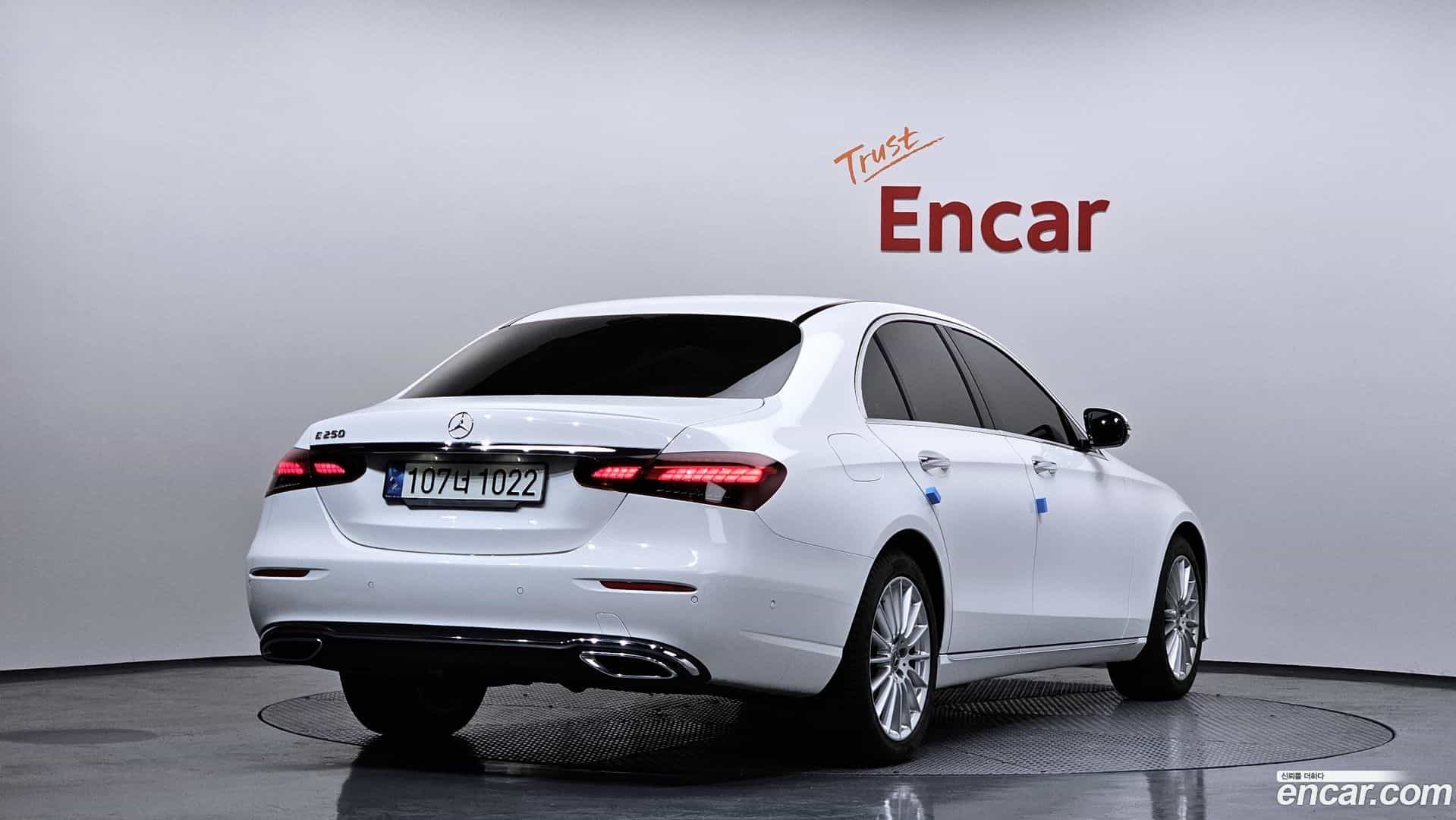 E-Class Mercedes-Benz 2021.3-OUTER-002