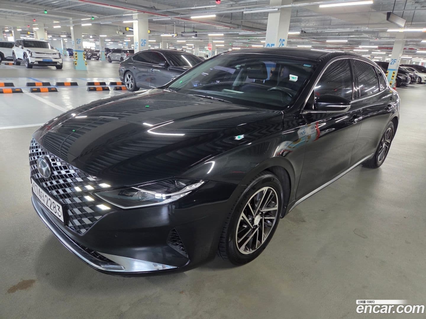 Main__Slider__Photo:Grandeur Hyundai 2020.2-0