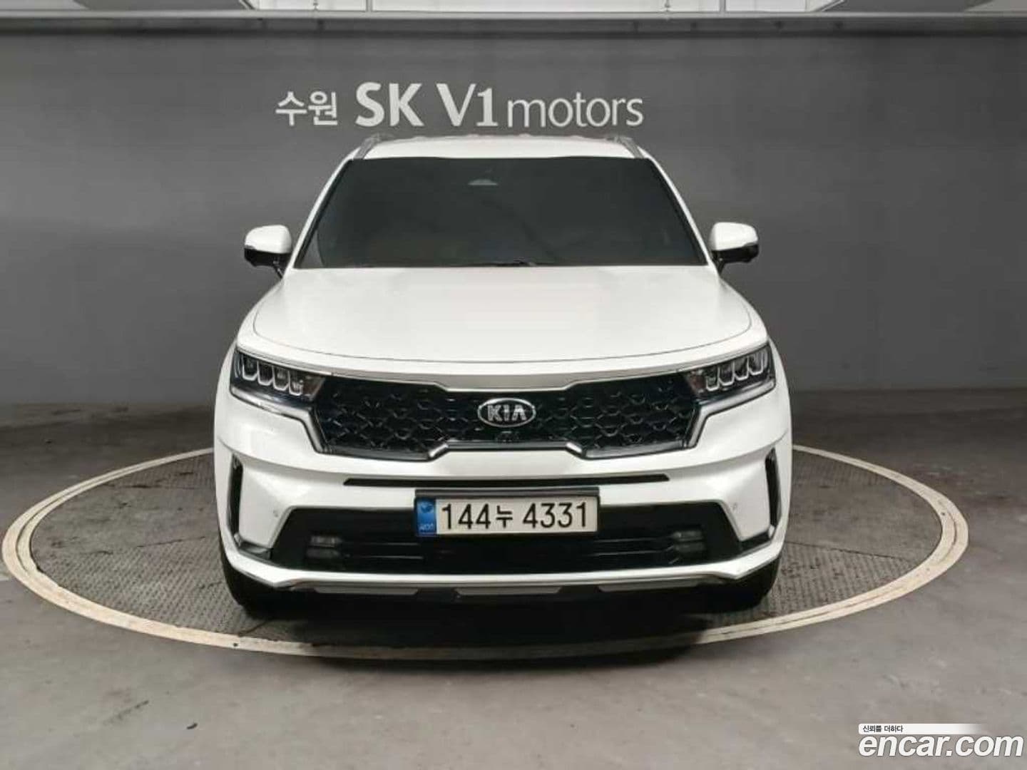 Main__Slider__Photo:Sorento Kia 2021.3-0