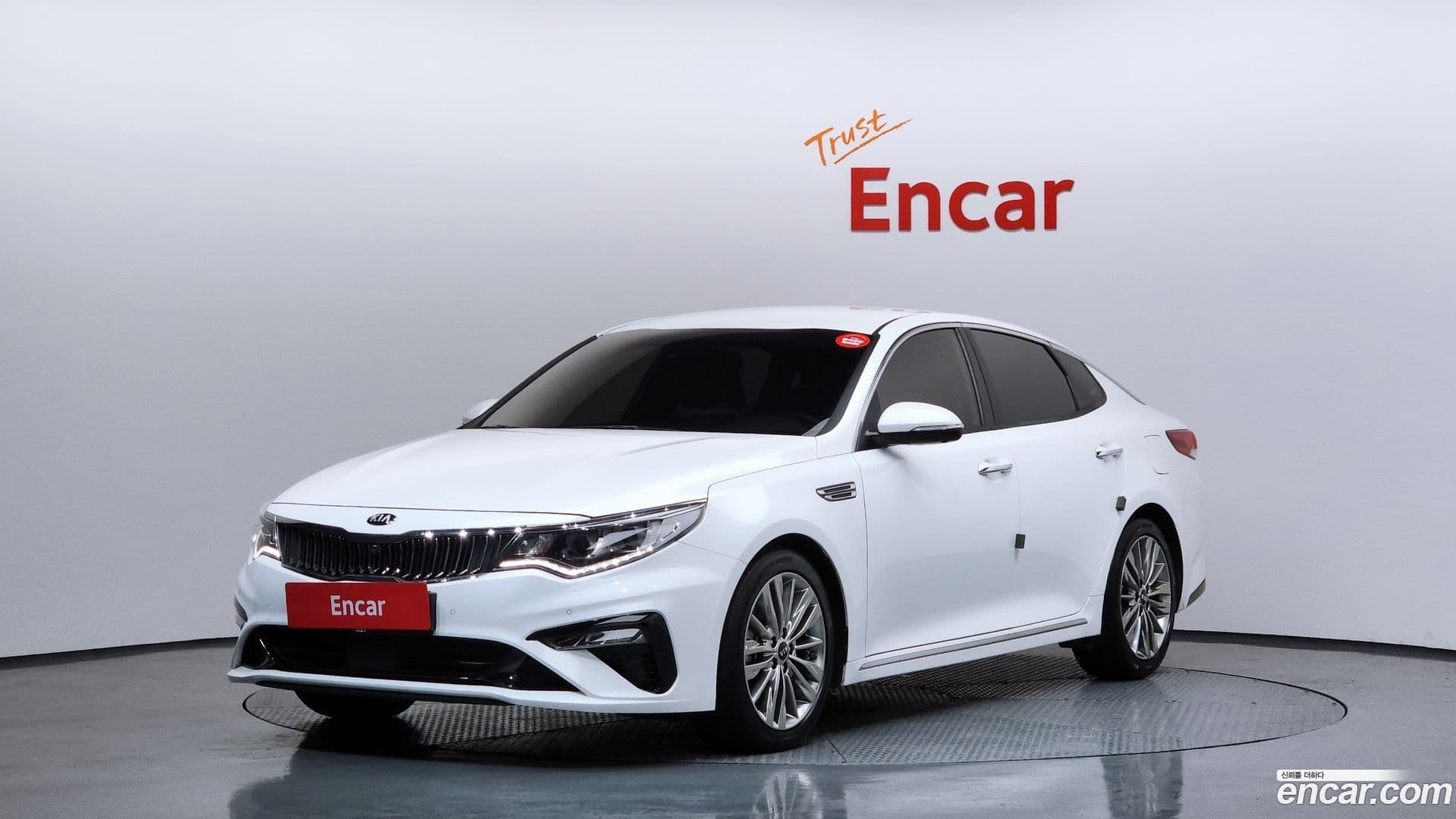 Main__Slider__Photo:K5 Kia 2018.2-0