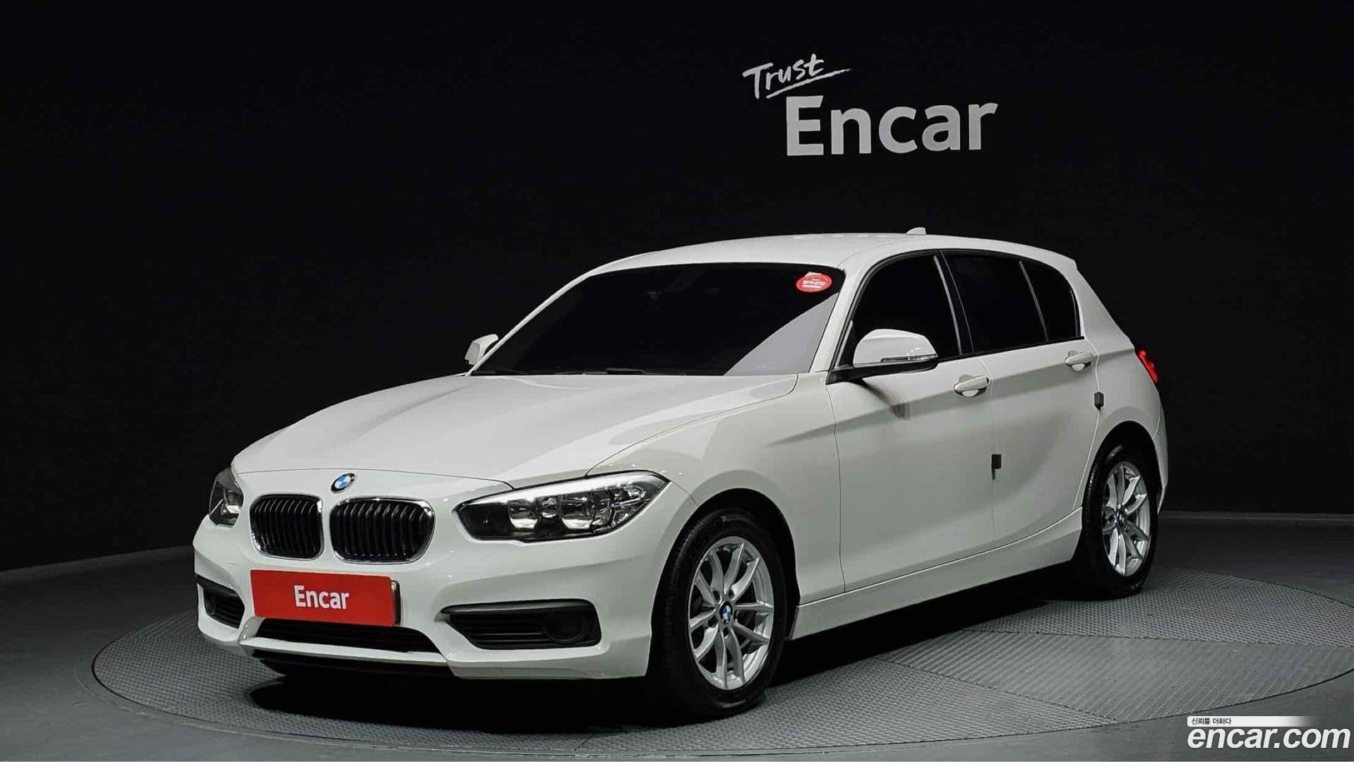 Main__Slider__Photo:1-Series BMW 2017.5-0