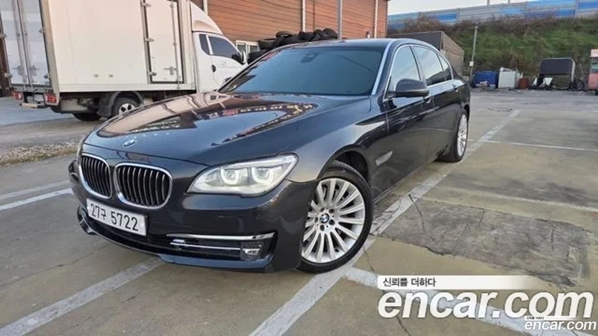 Main__Slider__Photo:7-Series BMW 2012.10-0