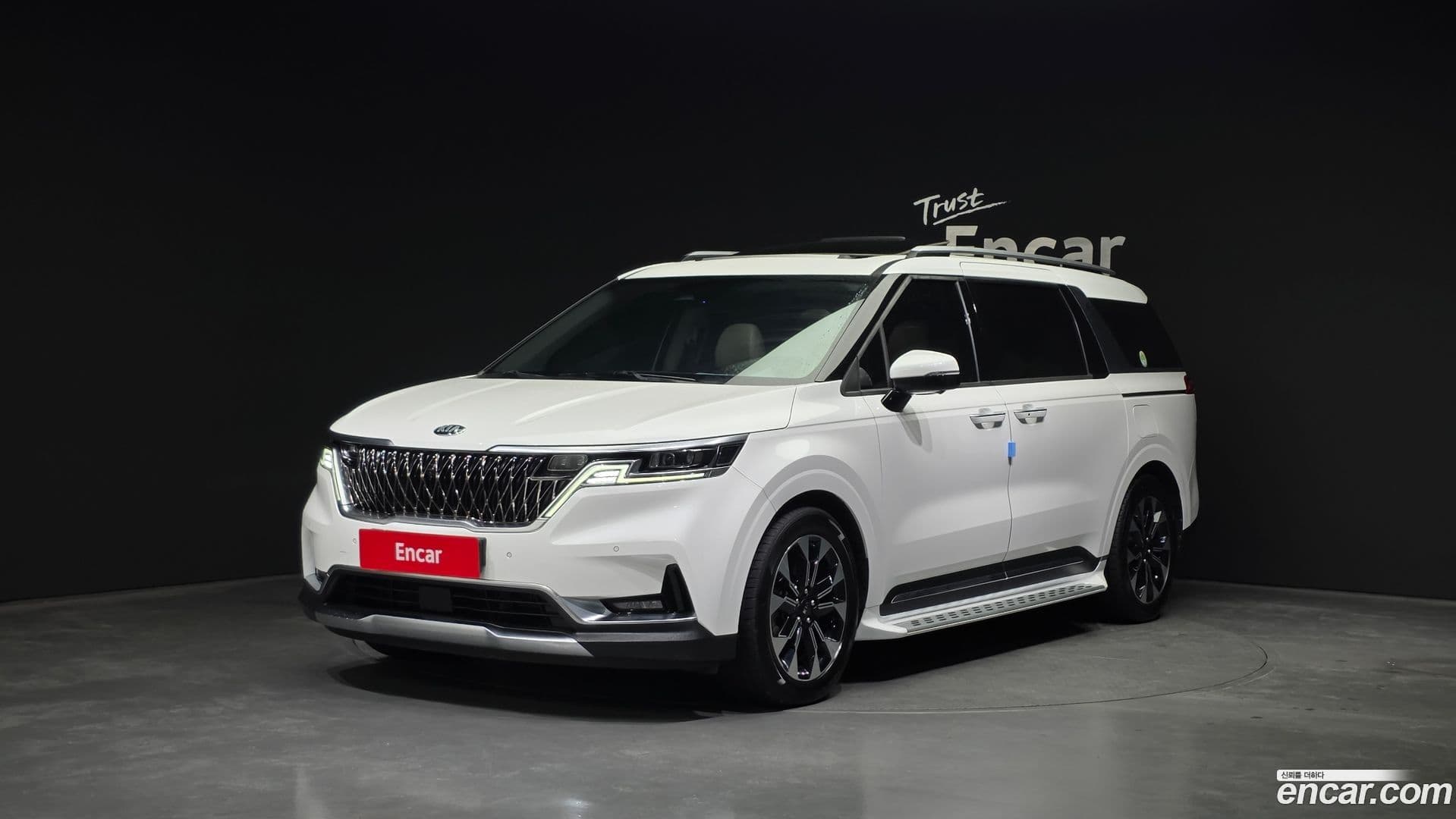 Main__Slider__Photo:Canival Kia 2020.10-0