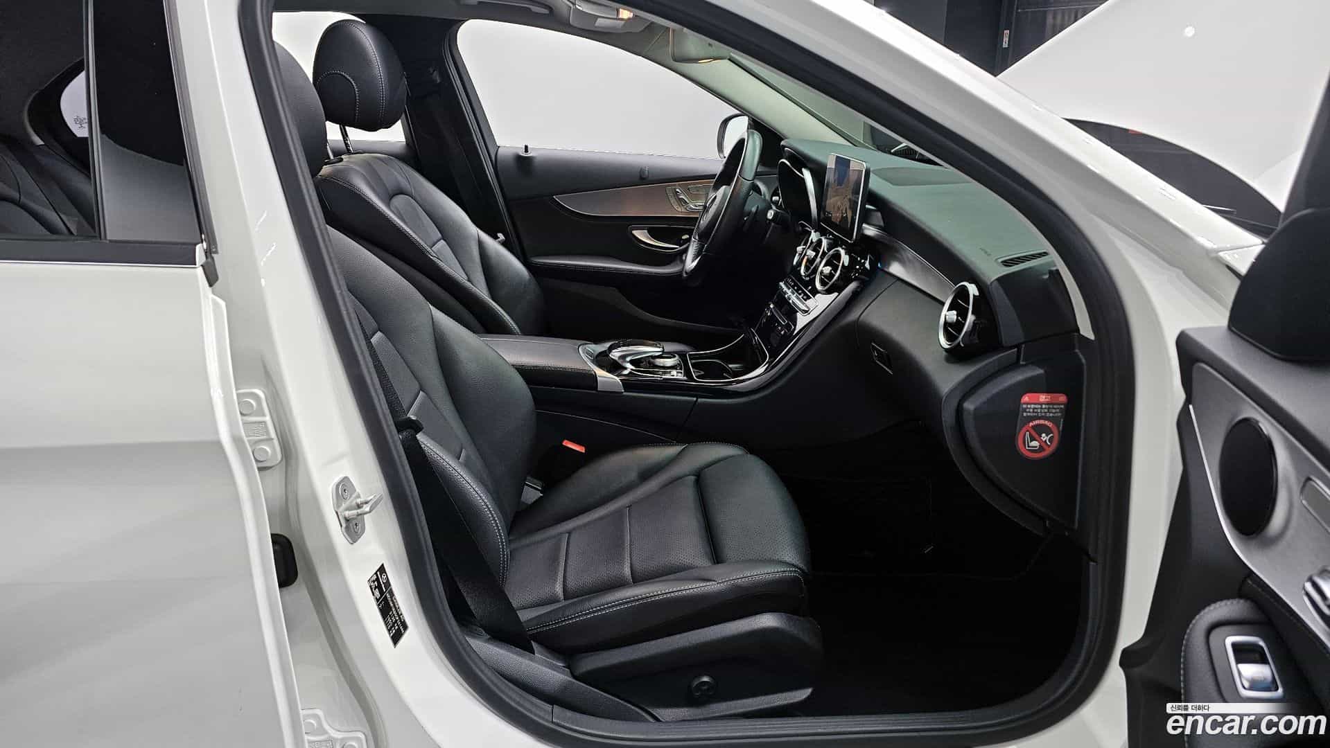 C-Class Mercedes-Benz 2015.10-OPTION-015