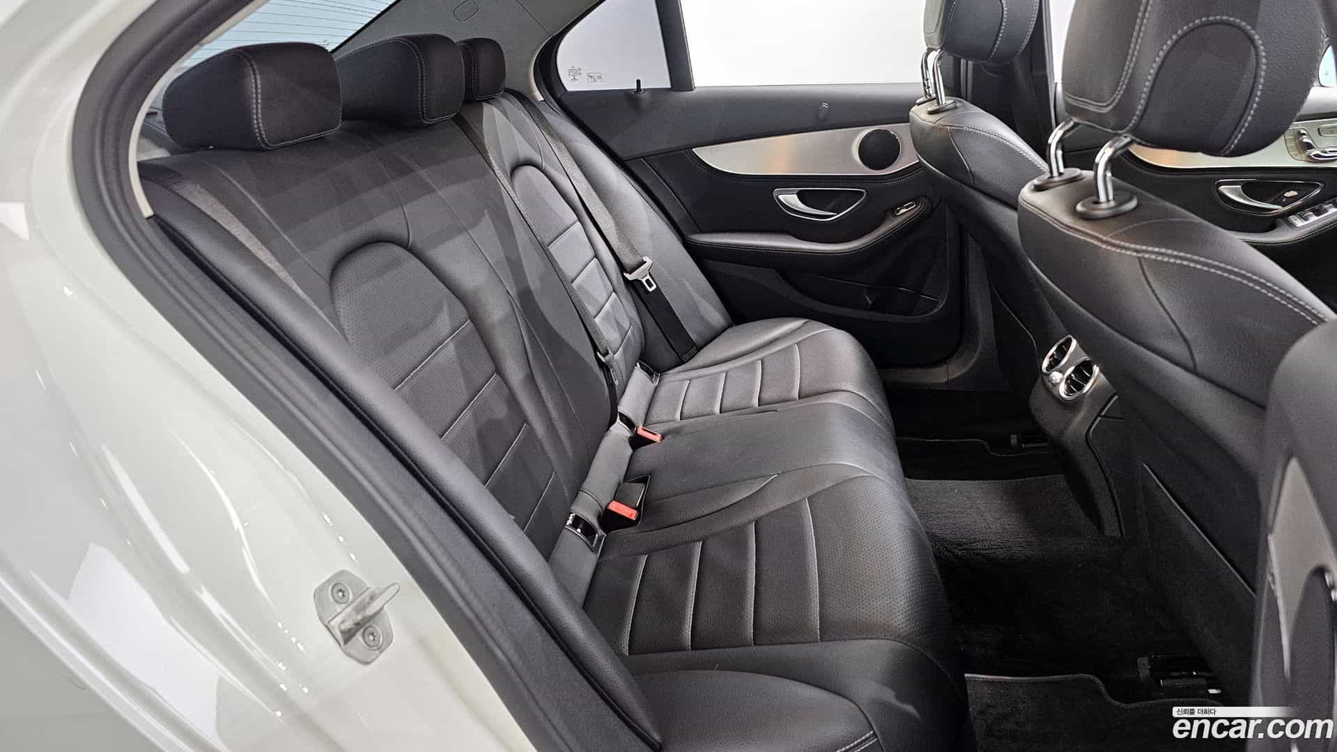 C-Class Mercedes-Benz 2015.10-OPTION-016