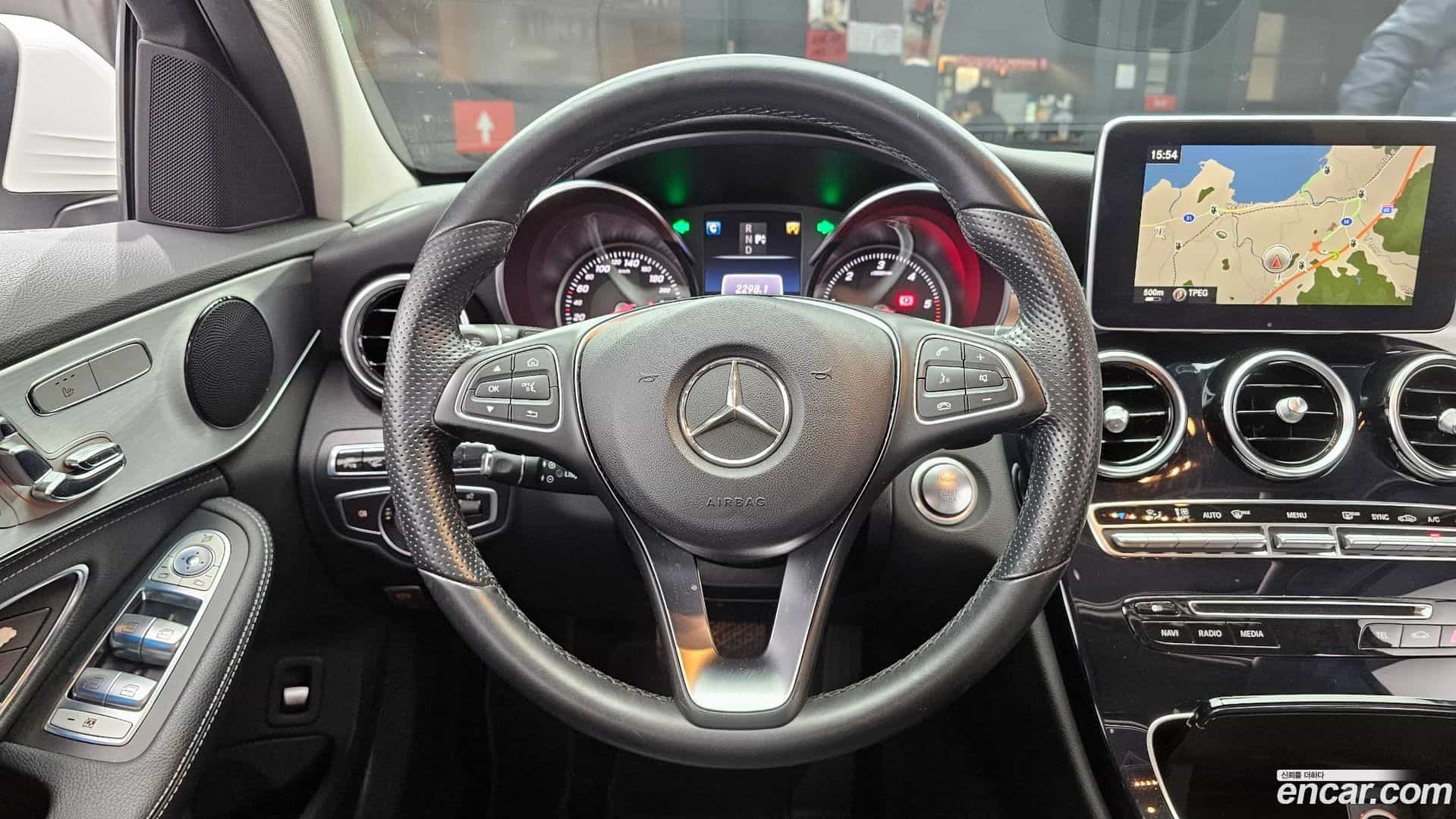 C-Class Mercedes-Benz 2015.10-OPTION-018