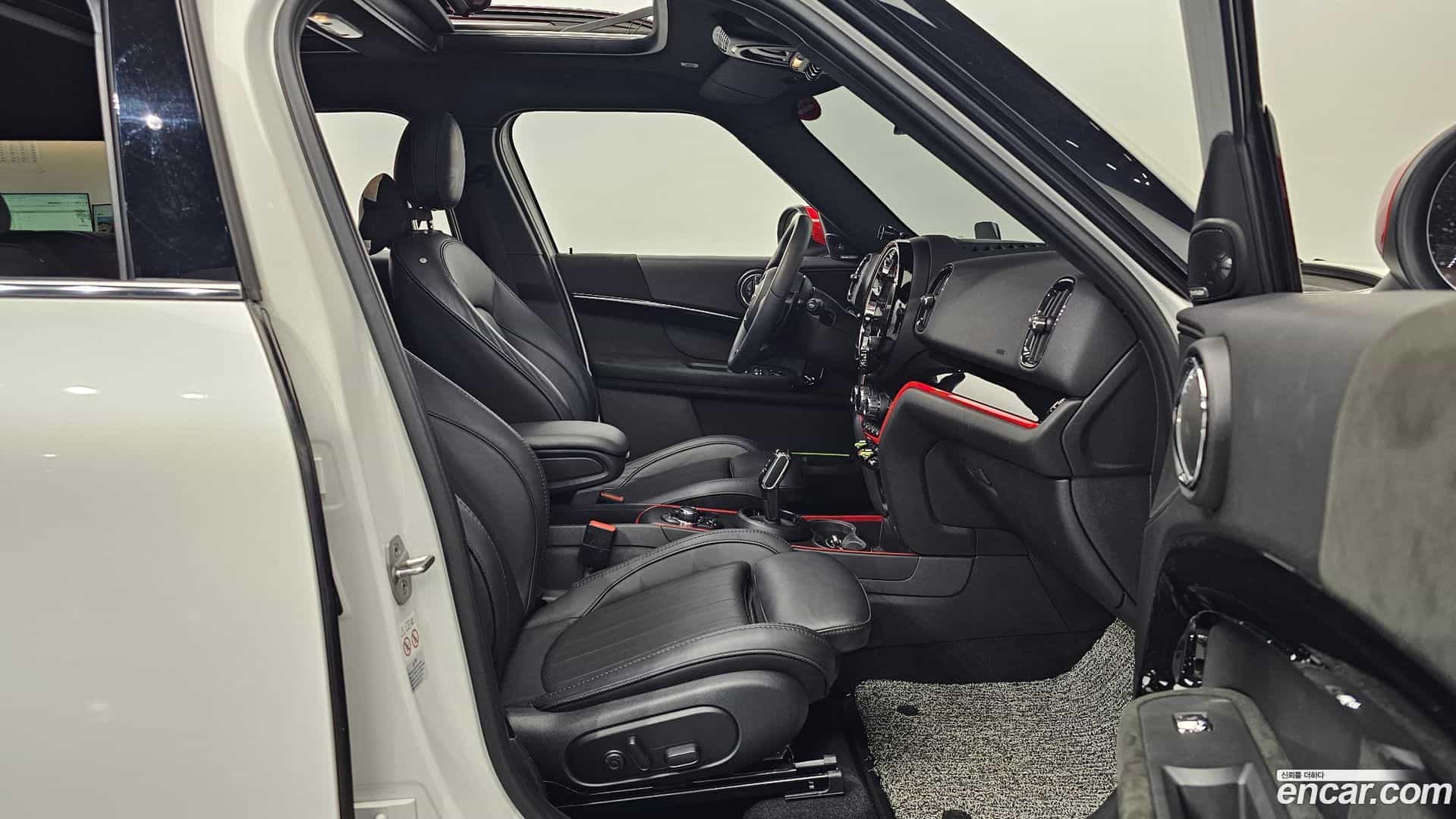 Countryman Mini 2023.8-INNER-010