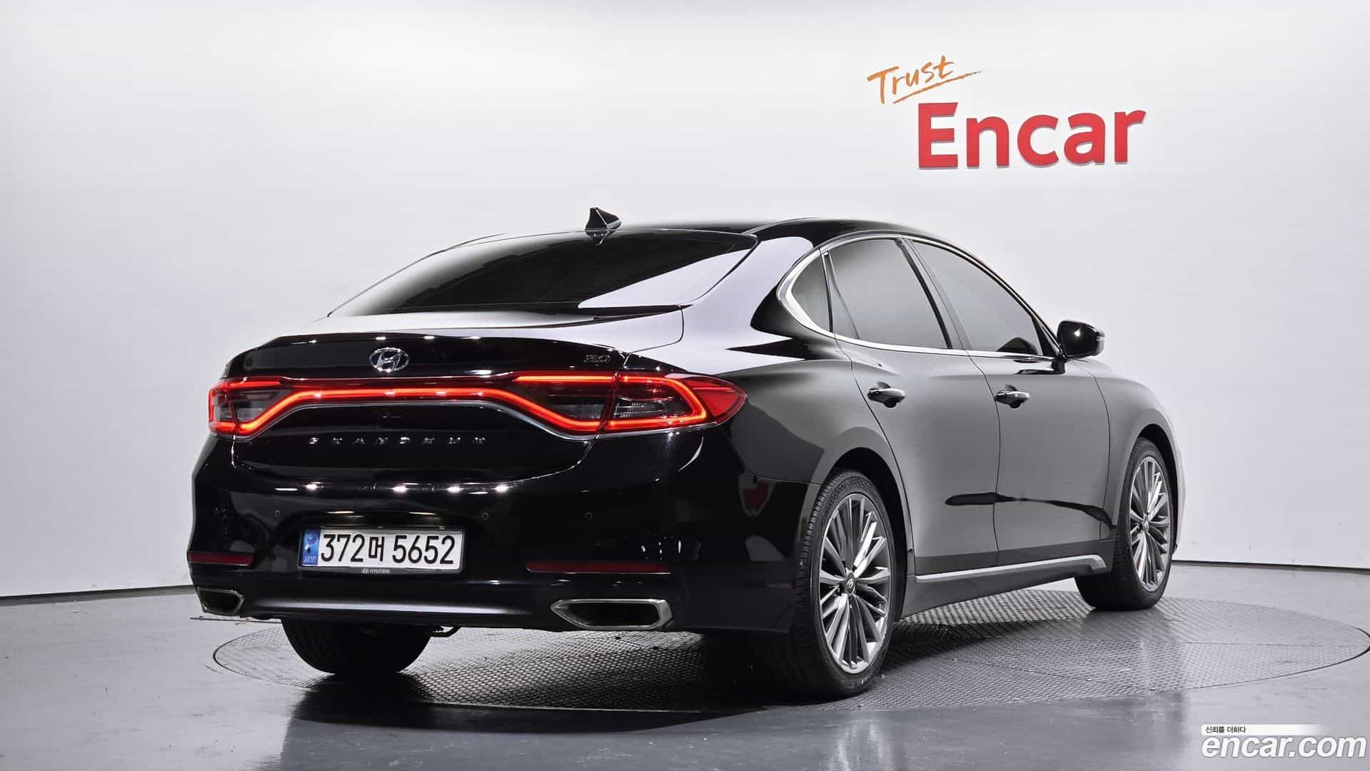Grandeur Hyundai 2018.3-OUTER-002