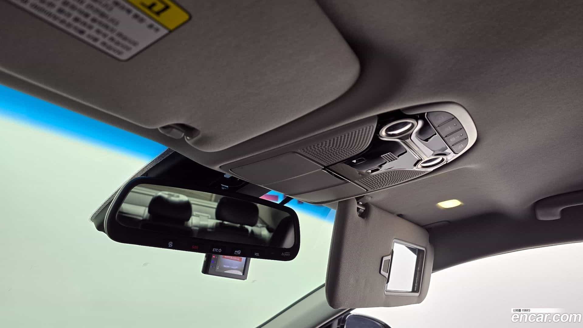 Grandeur Hyundai 2018.3-OPTION-022