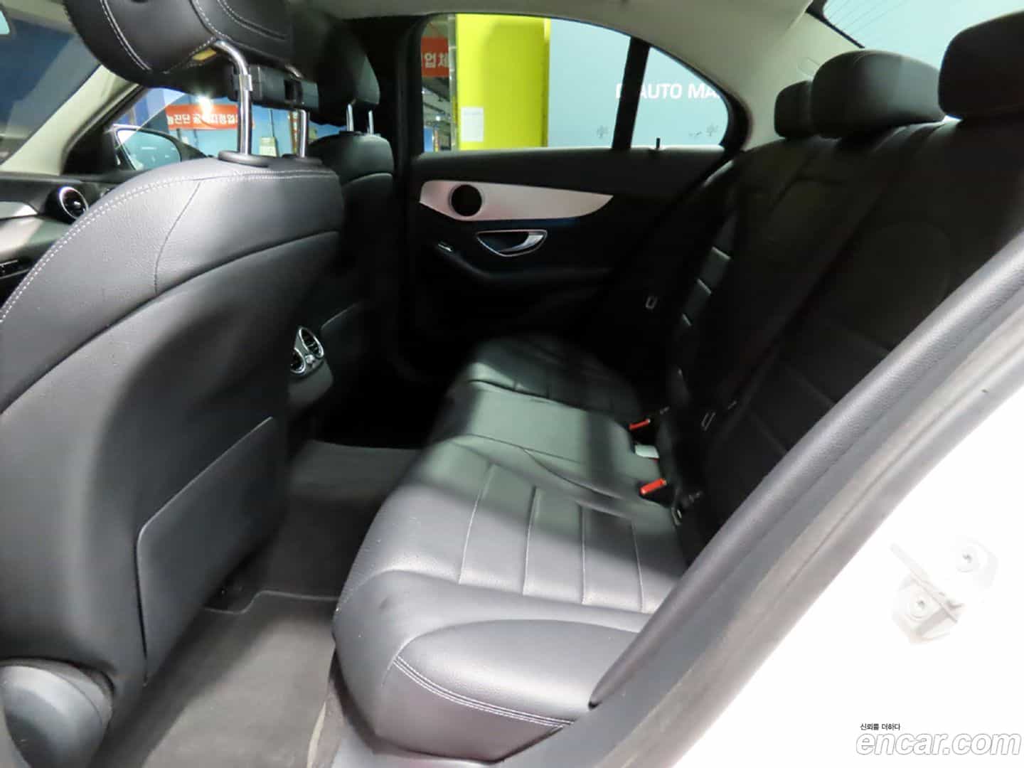 C-Class Mercedes-Benz 2015.10-INNER-007