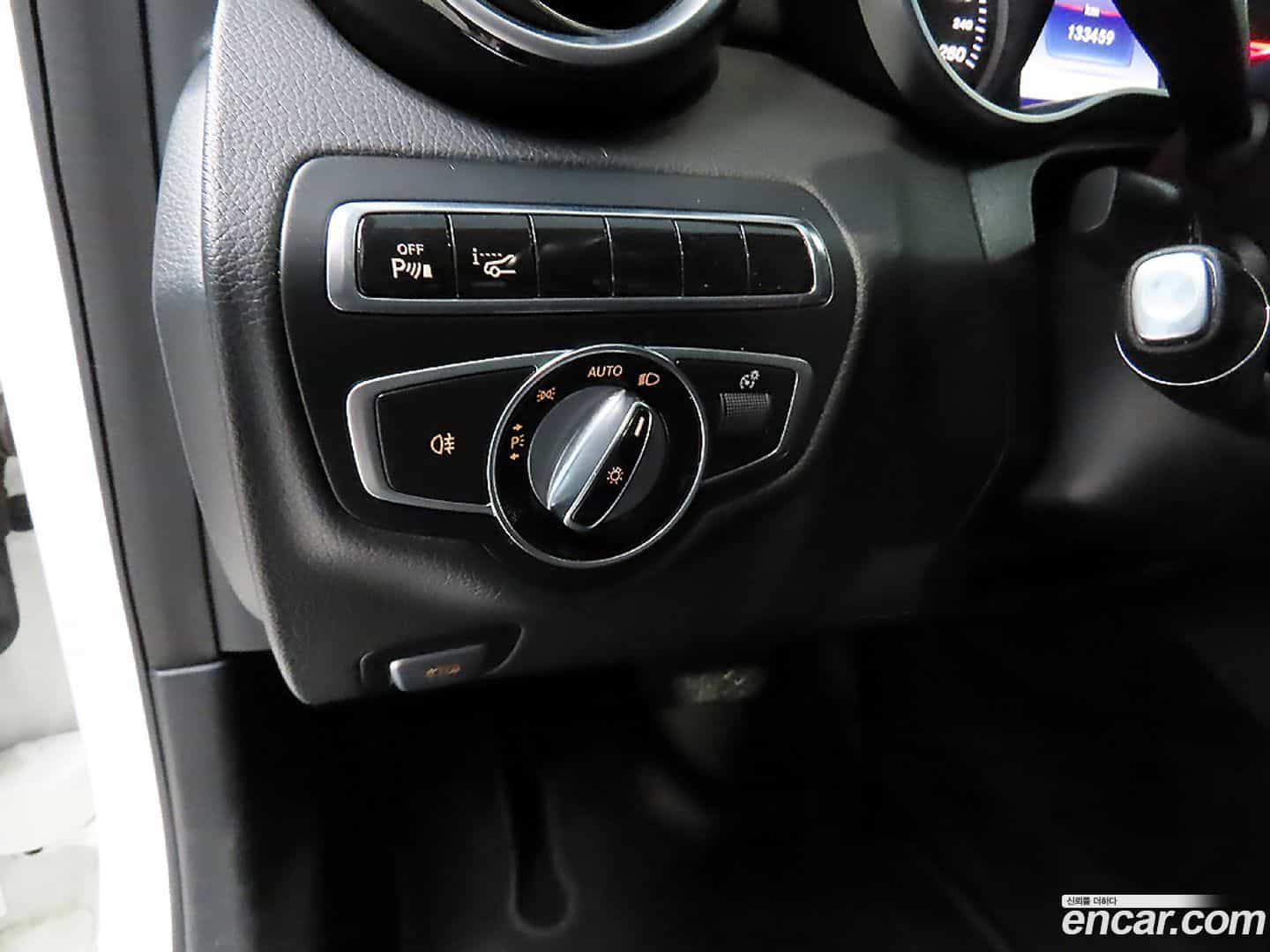 C-Class Mercedes-Benz 2015.10-OPTION-019