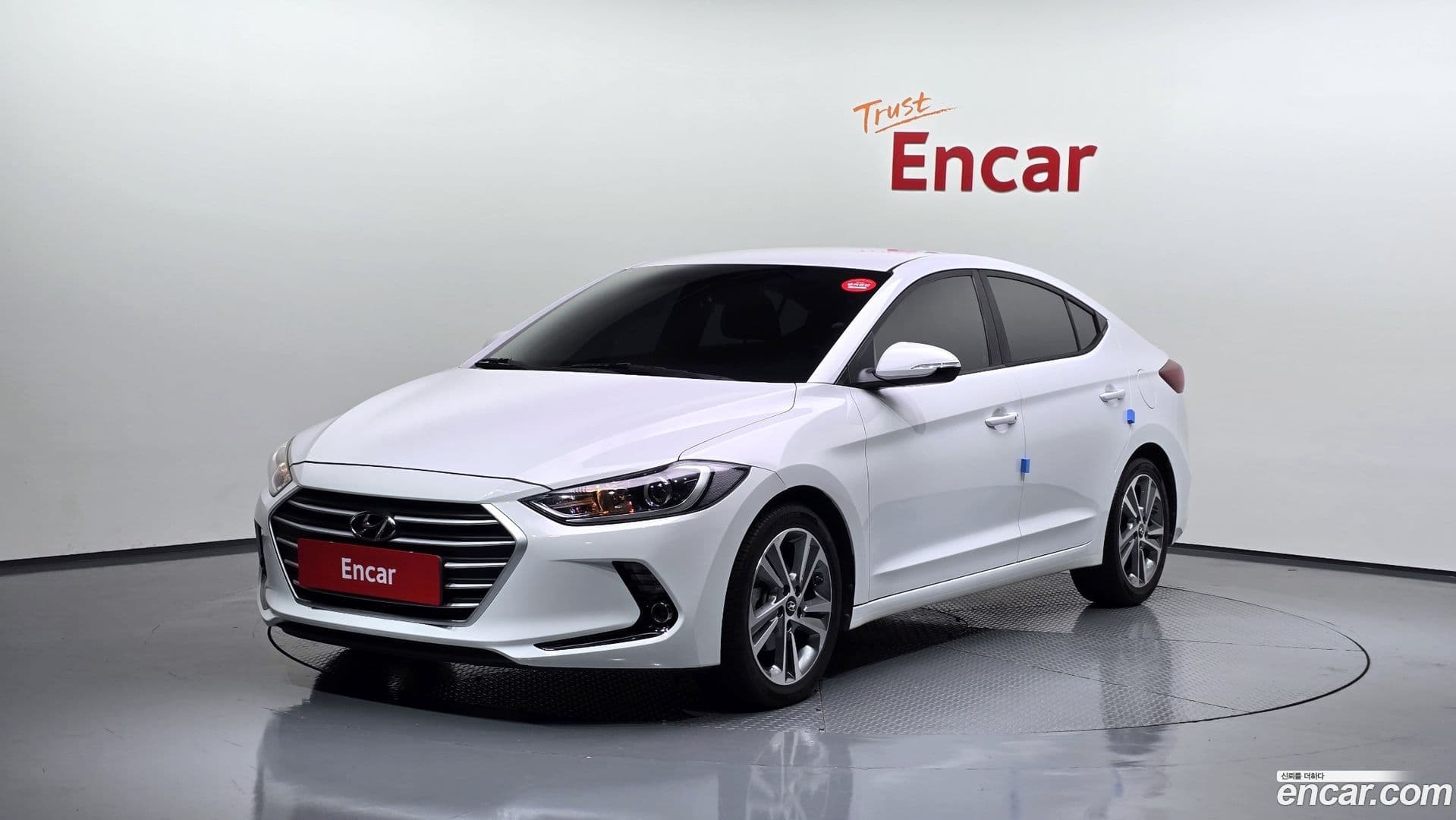 Main__Slider__Photo:AVANTE Hyundai 2018.7-0