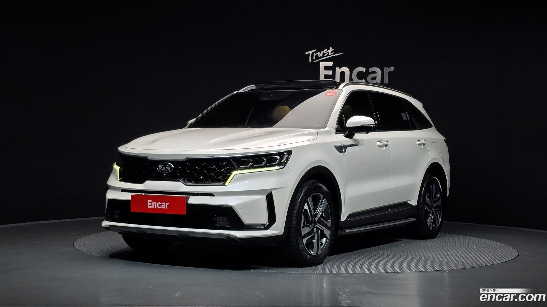 Main__Slider__Photo:Sorento Kia 2021.0-0