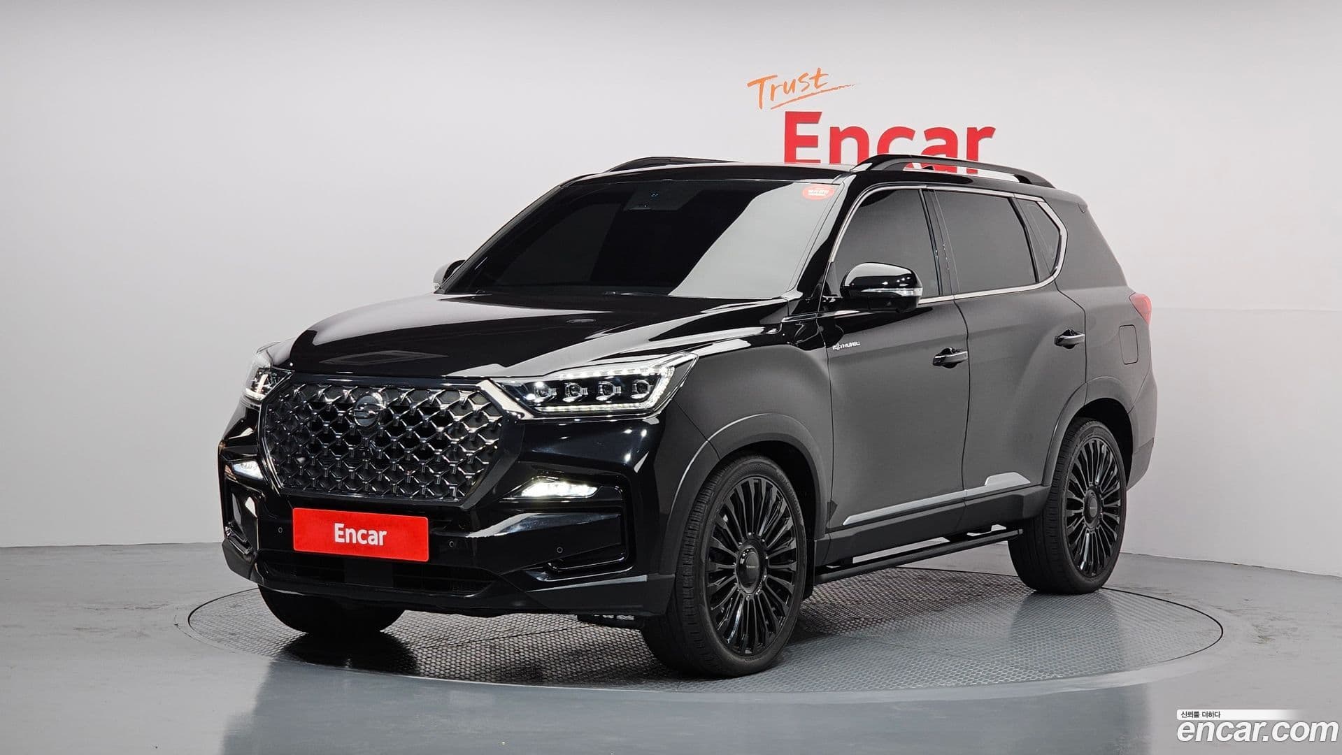 Main__Slider__Photo:Rexton KG Mobility 2020.11-0