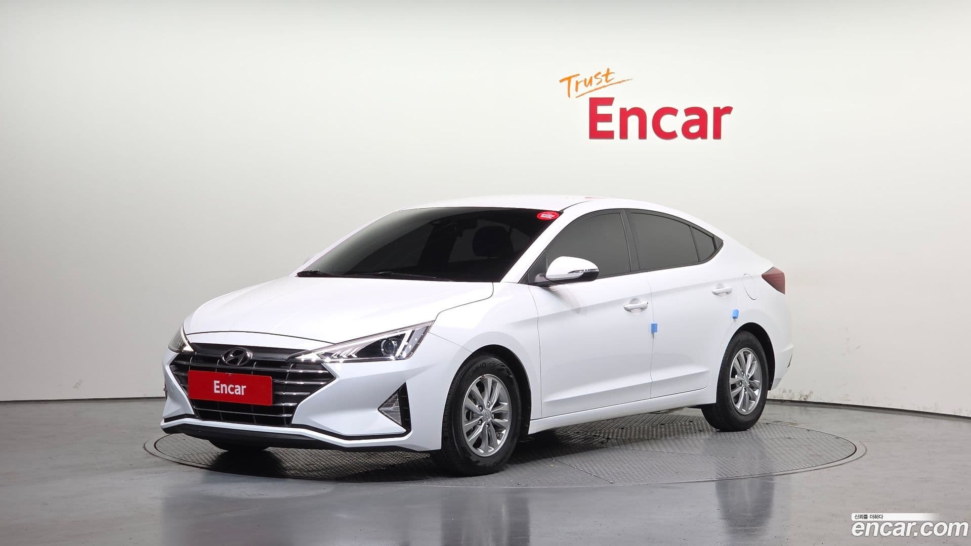 Main__Slider__Photo:AVANTE Hyundai 2019.10-0