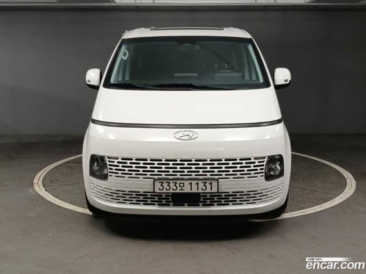 Main__Slider__Photo:Staria Hyundai 2022.5-0