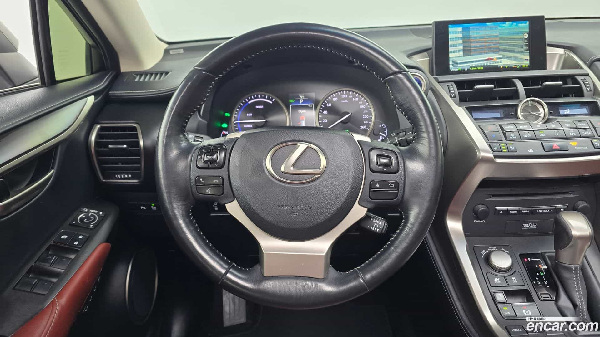 NX Lexus 2014.11-OPTION-017