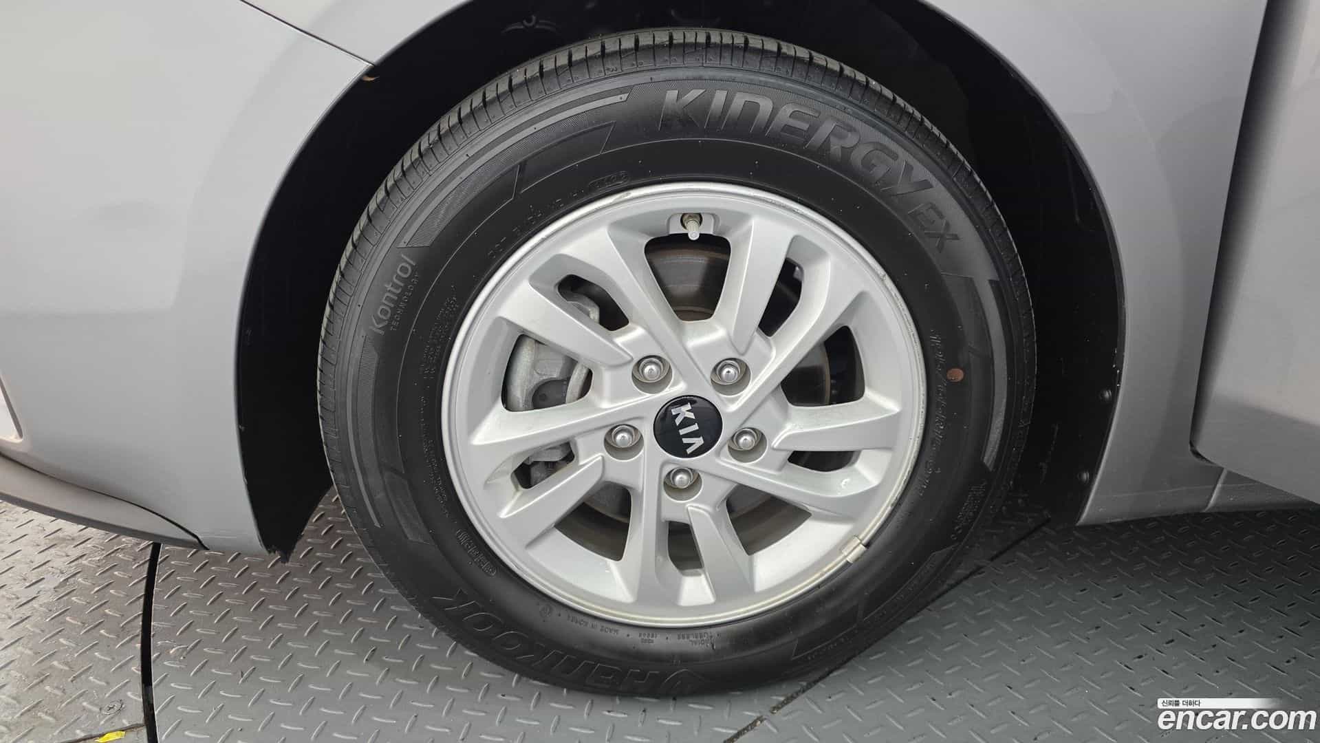K3 Kia 2019.0-OUTER-005