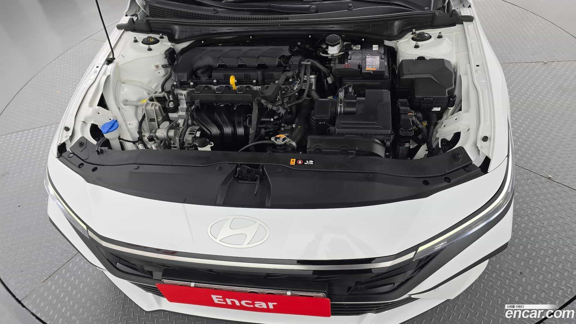 AVANTE Hyundai 2024.3-INNER-006