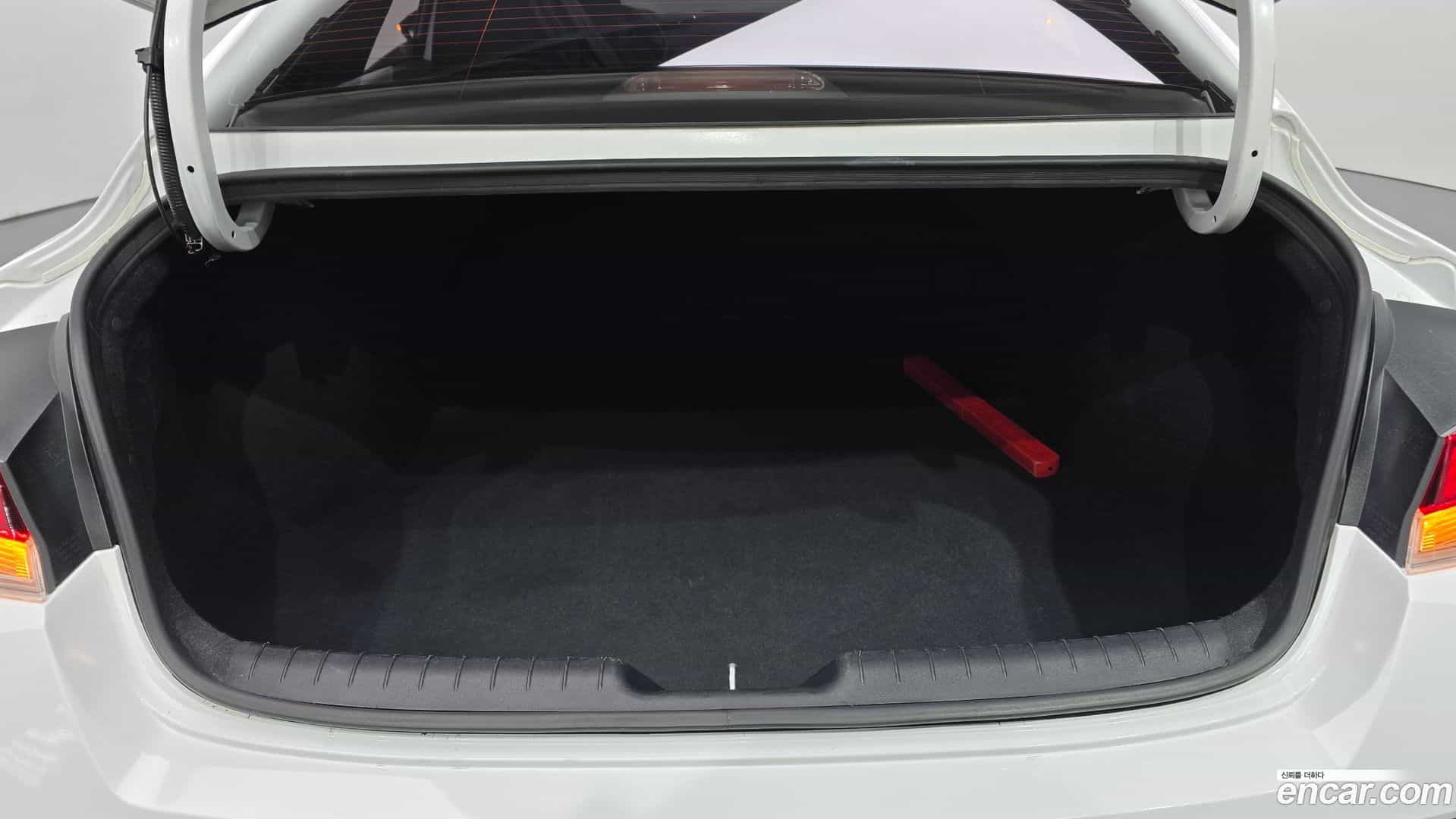 AVANTE Hyundai 2024.3-OPTION-024