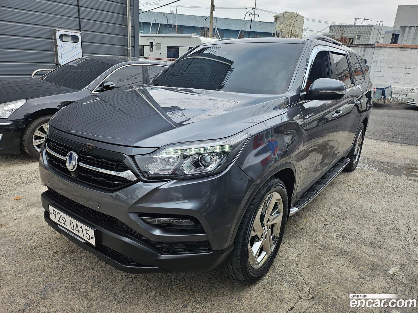 Main__Slider__Photo:Rexton KG Mobility 2020.4-0
