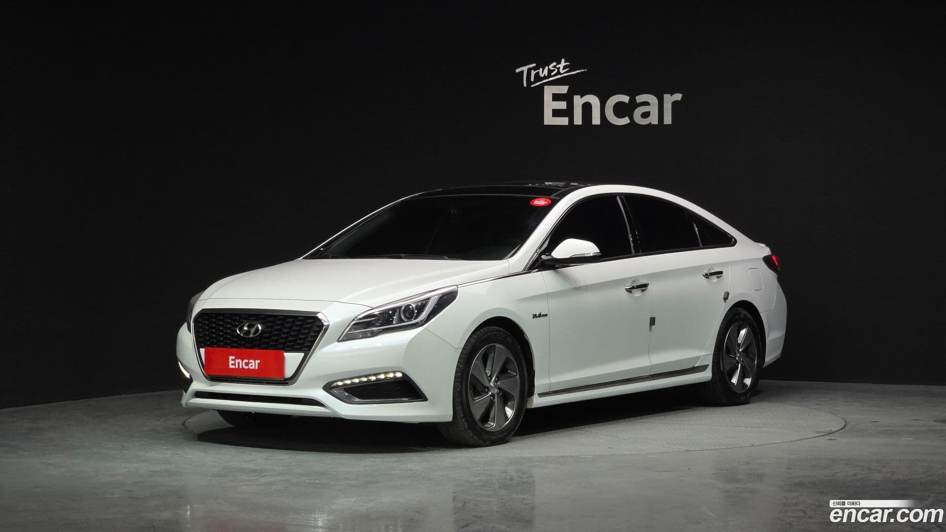 Main__Slider__Photo:Sonata Hyundai 2015.6-0