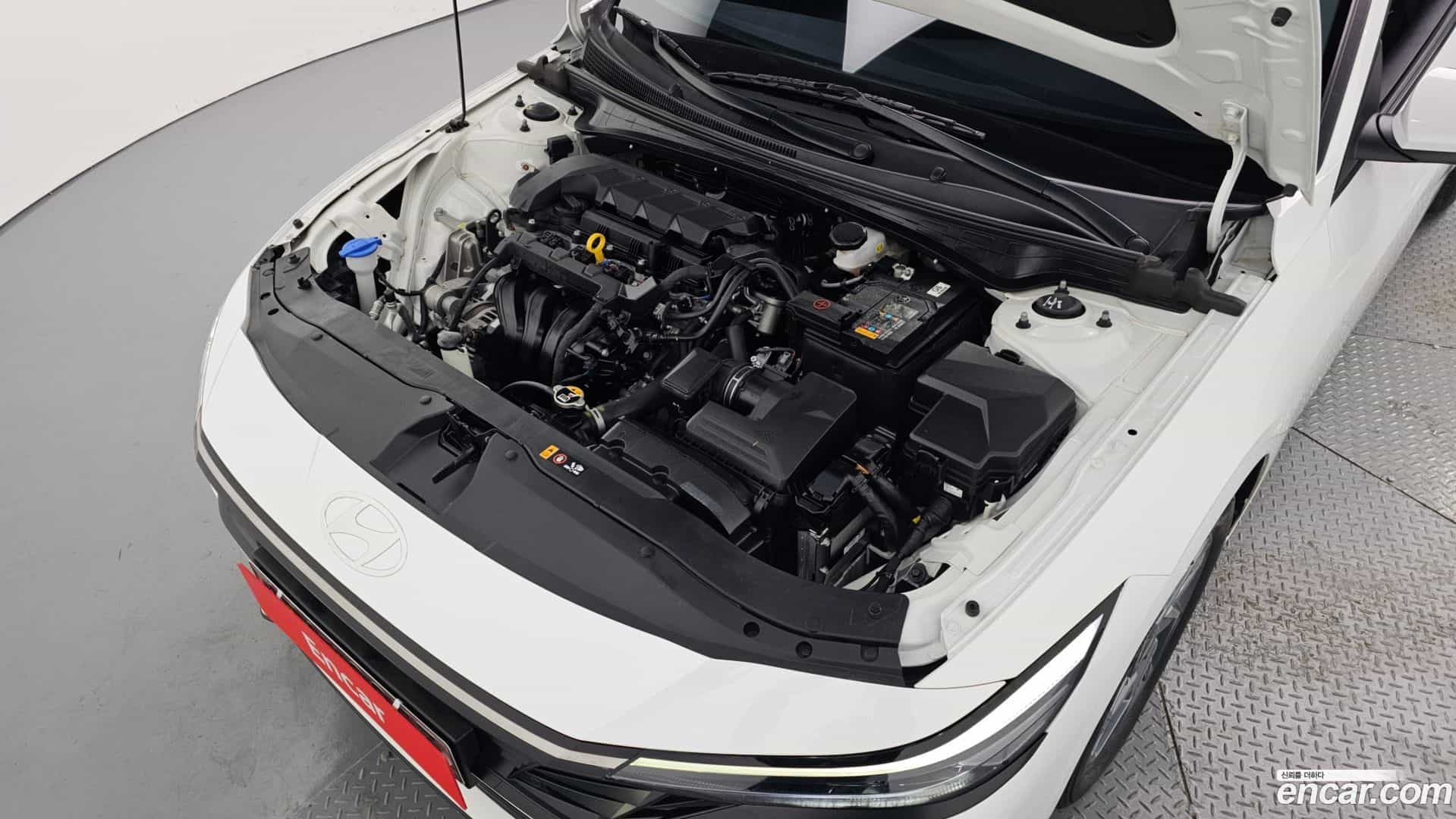 AVANTE Hyundai 2024.3-INNER-006