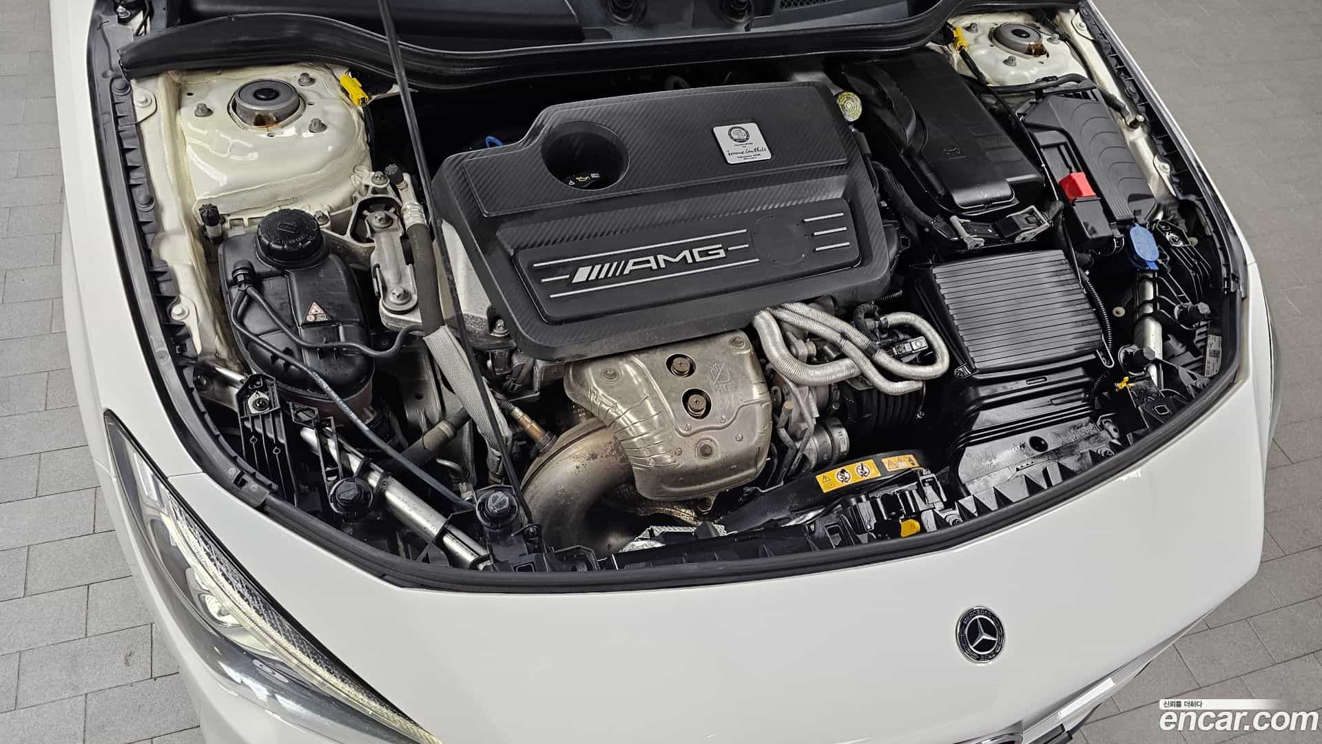 CLA-Class Mercedes-Benz 2018.4-INNER-006