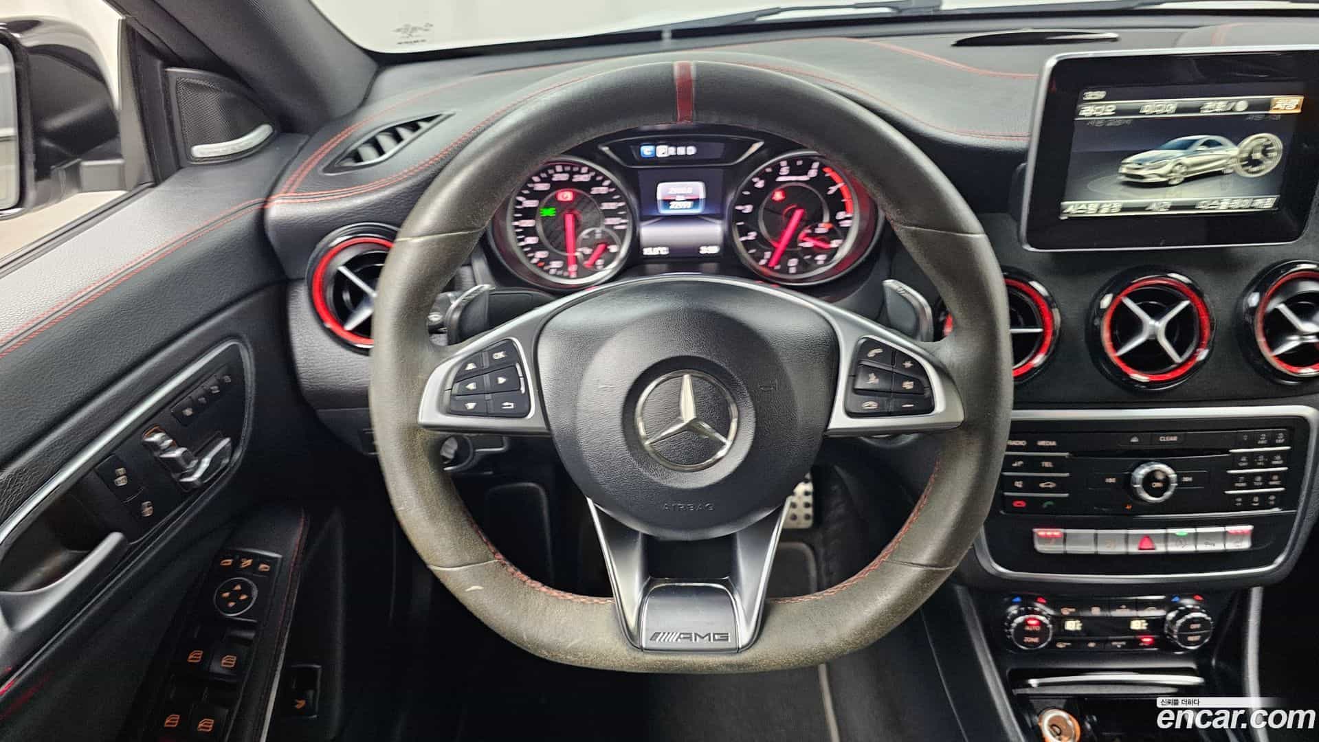 CLA-Class Mercedes-Benz 2018.4-OPTION-017