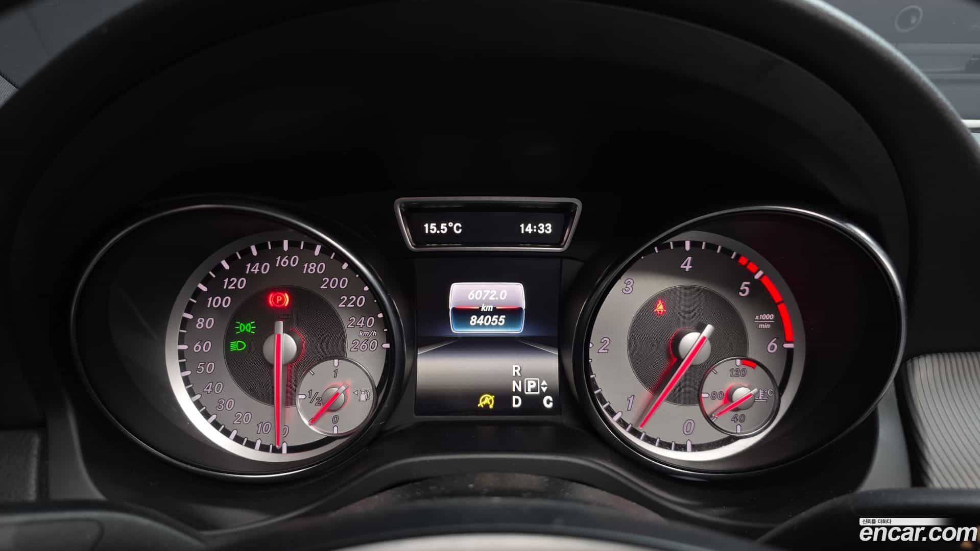 CLA-Class Mercedes-Benz 2016.3-INNER-008