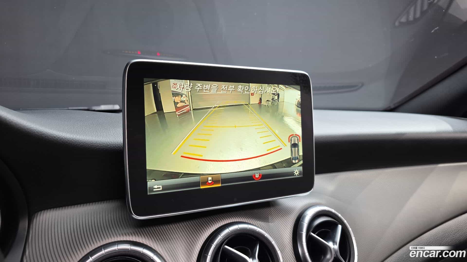 CLA-Class Mercedes-Benz 2016.3-OPTION-019