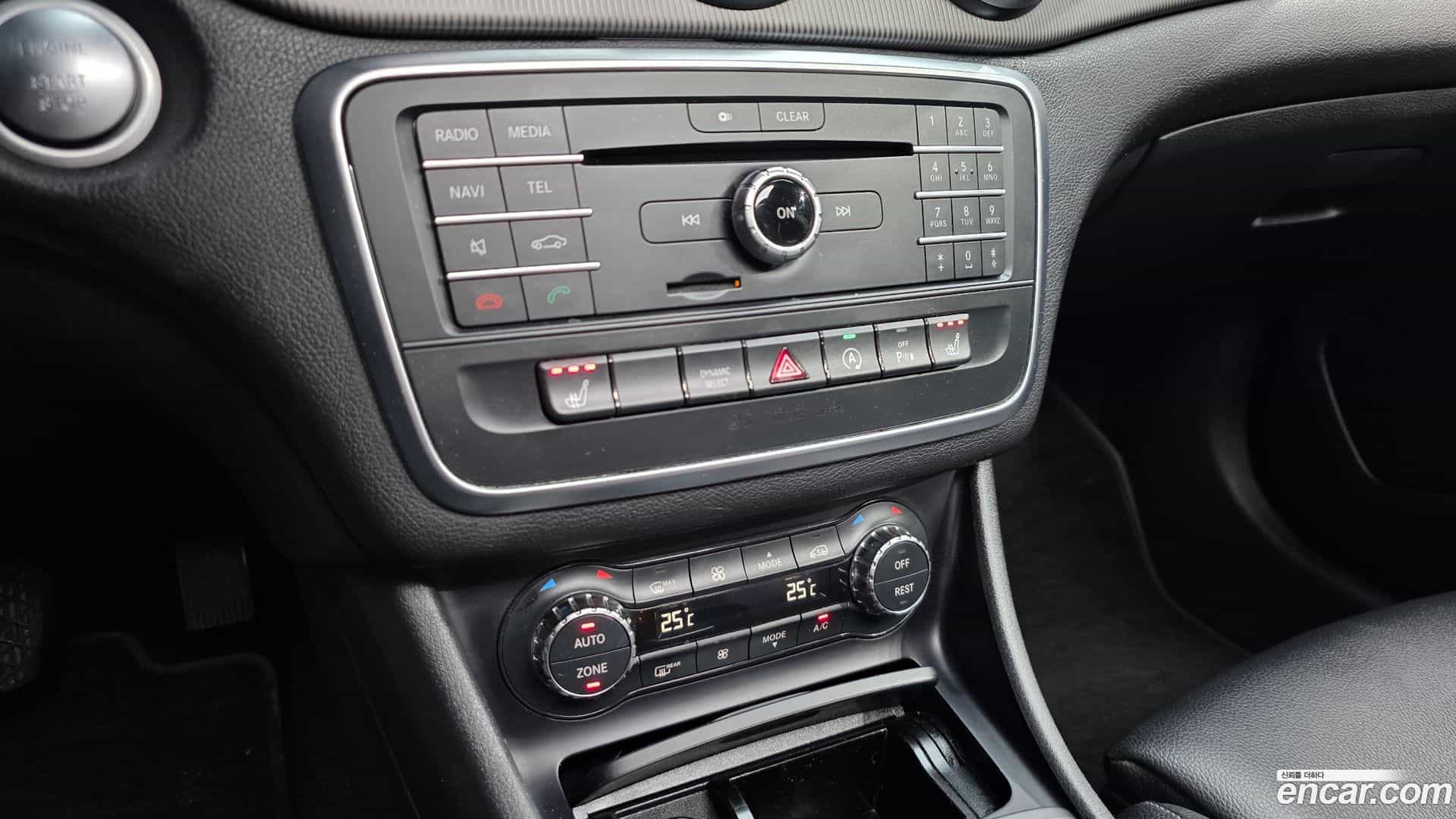 CLA-Class Mercedes-Benz 2016.3-OPTION-021